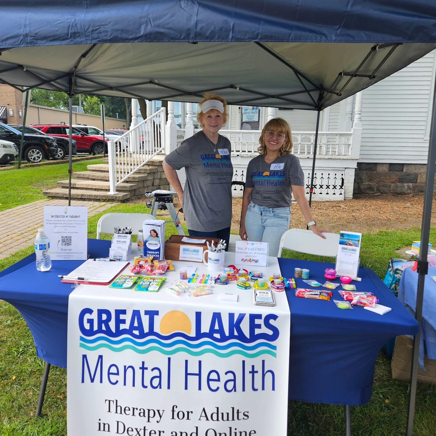 It's going to be another beautiful day at the Dexter Summer Festival. We are going to be handing out cold water, candy, and all kinds of freebies! Come on out and say hi! 

#dextermichigan #dextermi #dextersummerfestival #dextersummer #thingstodo #sa
