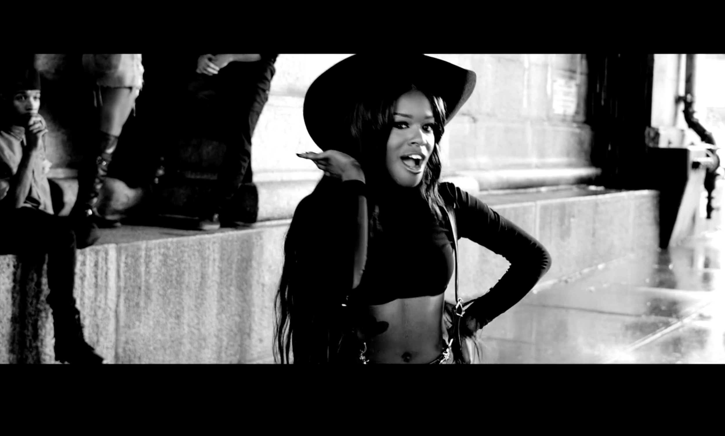 AZEALIA BANKS - Luxury