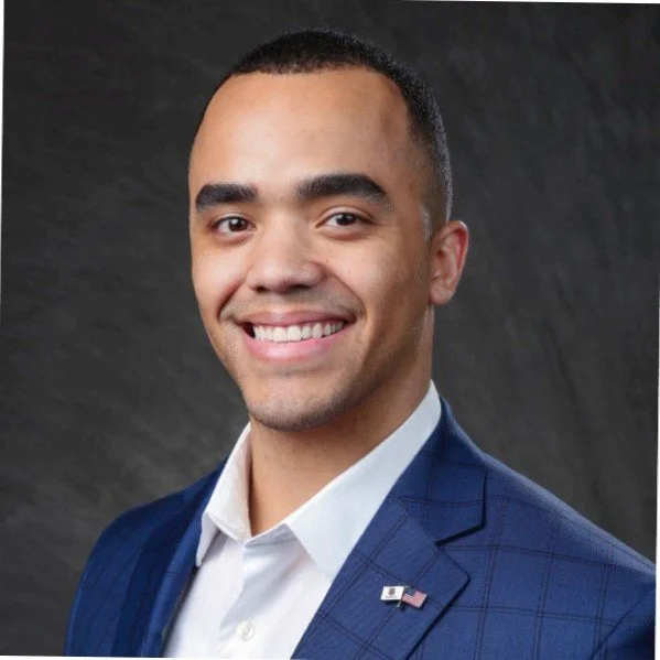 BTU 460 Michael Muir Beyond the Uniform