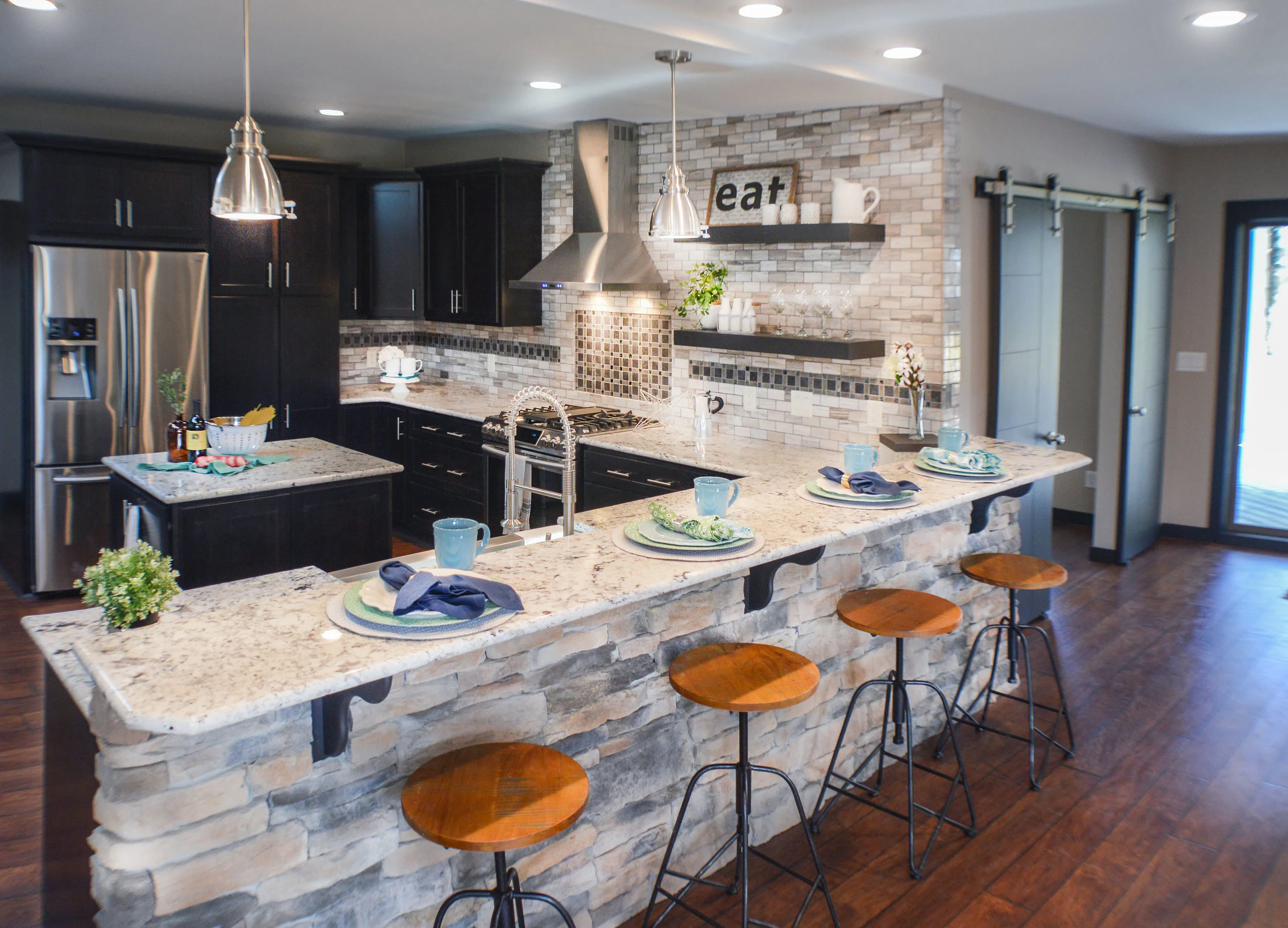 Kitchen1.jpg