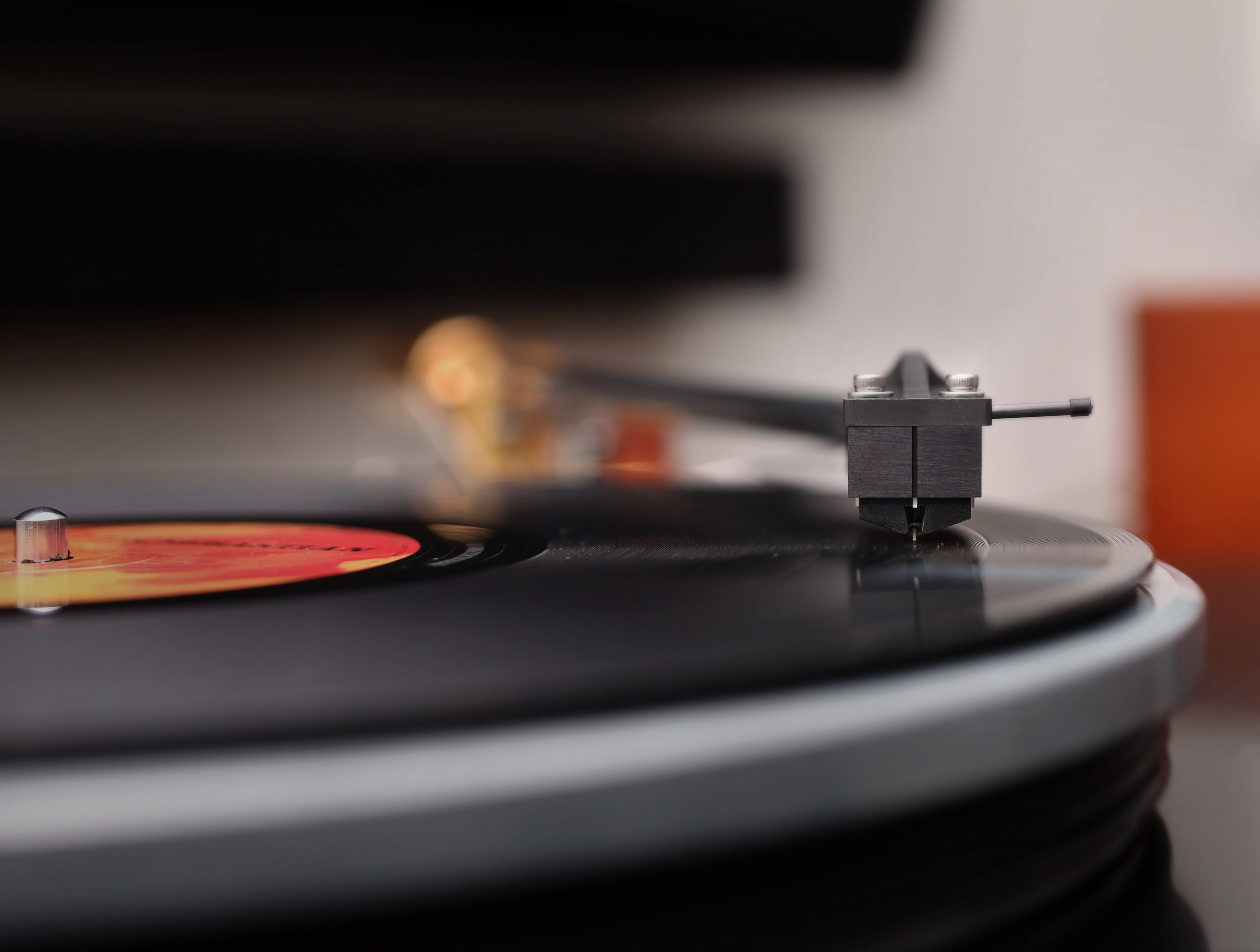 Playing Lenco Denon DL103 Aluminum Body Cap.jpg