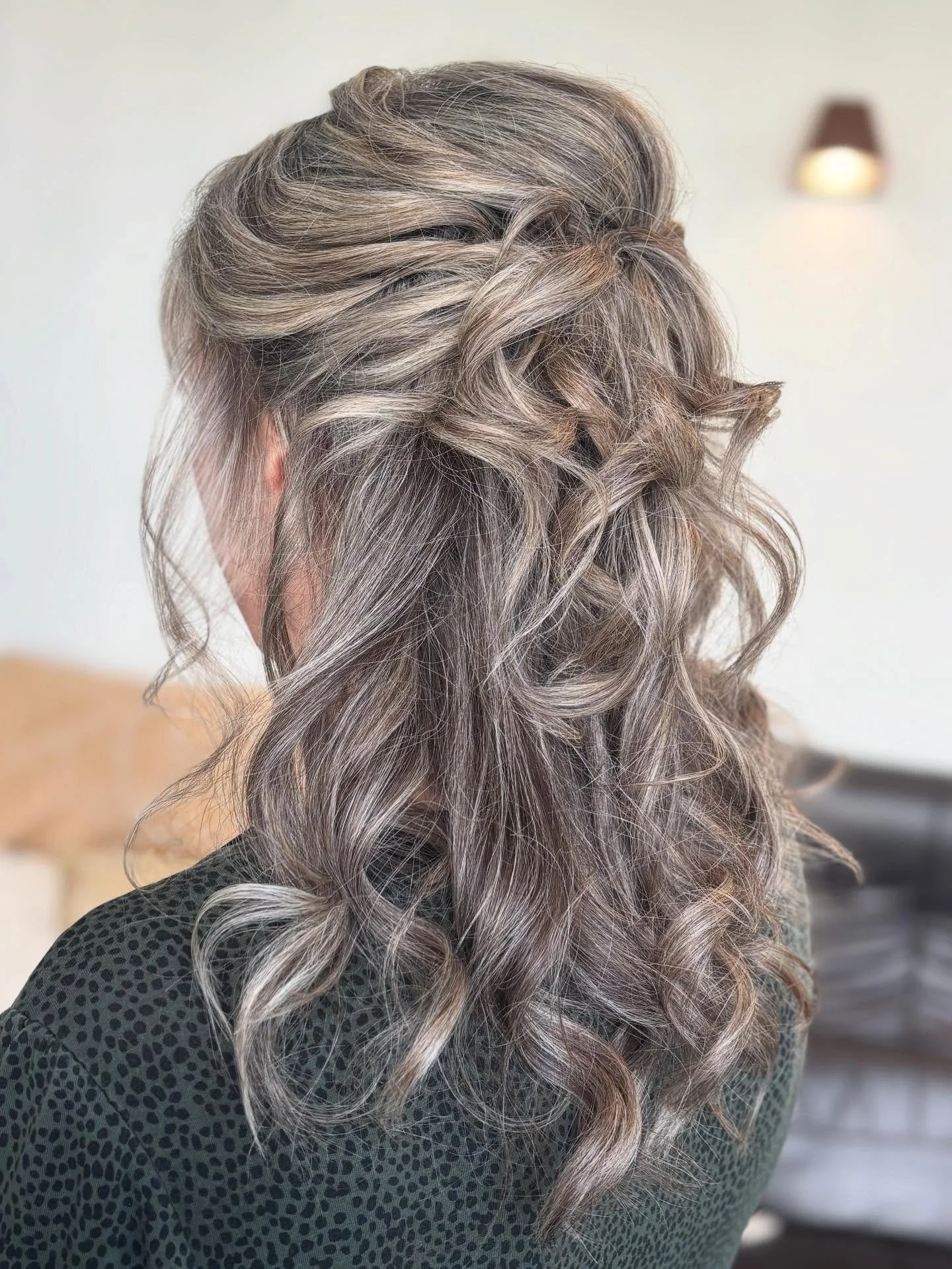 Another beautiful hair up done by Angela for the mother of the groom! 

Really enhancing Angela&rsquo;s colour work through this look 🤍☀️🩷

 #dunedin #hairstylist #haircut #loreal #redken  #dunedinhairstylist #makeover #hairtransformation #hairfash