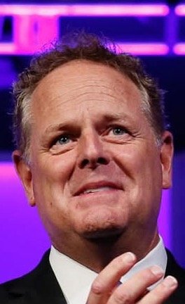   Elder   Greg and his family have been attending Lake Hills since July of 1999 and he has served as an Elder since 2001. Greg has been involved in various ministries since joining Lake Hills: music ministry, leading men’s ministry and men’s retreats