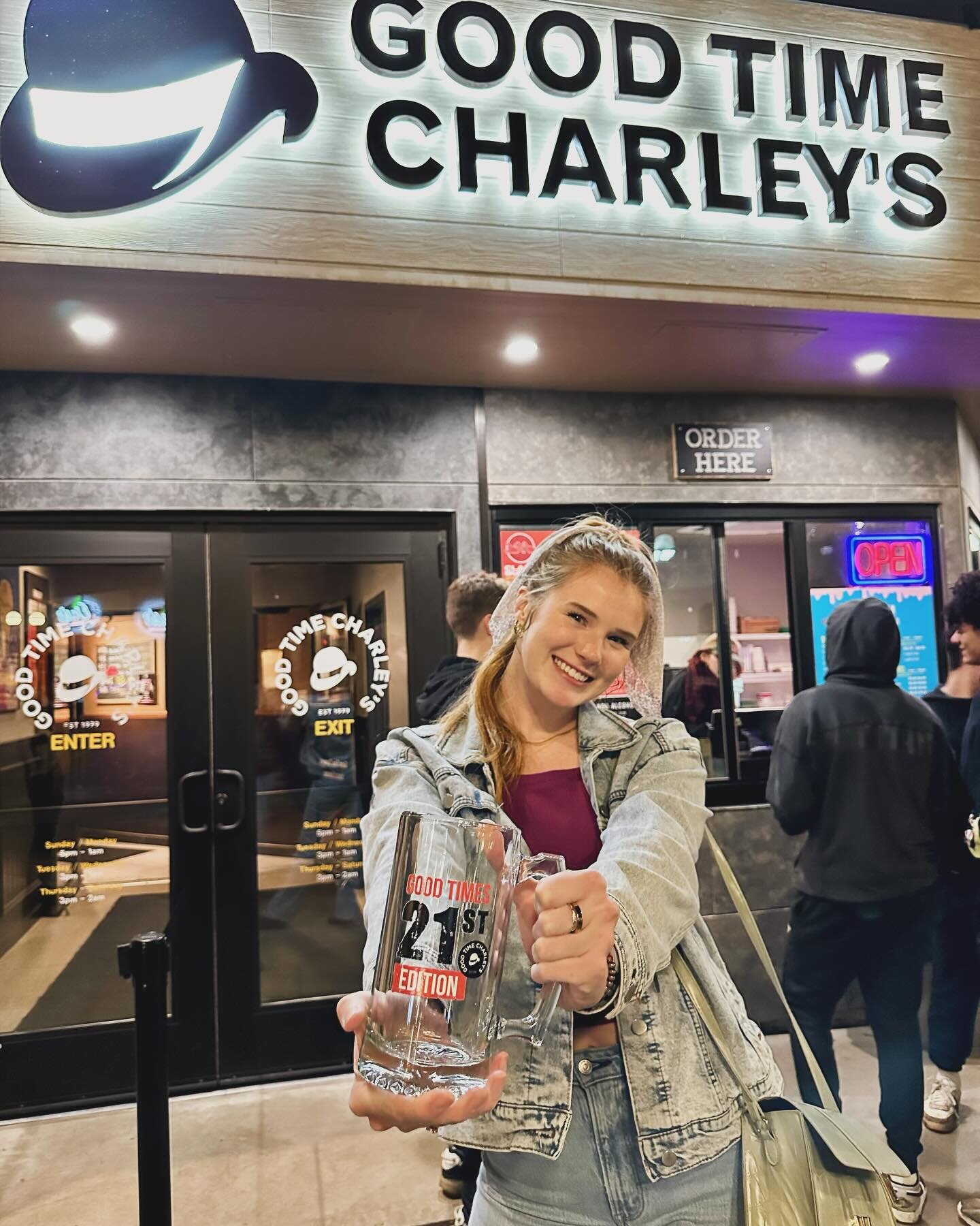 Happy 21st Birtbday to Julia! Thanks for celebrating with us 🎉

Do you or someone you know have a 21st Birthday coming up? Come out to Charley&rsquo;s on your special day to receive a FREE limited edition 21st Bday Mug 🍻