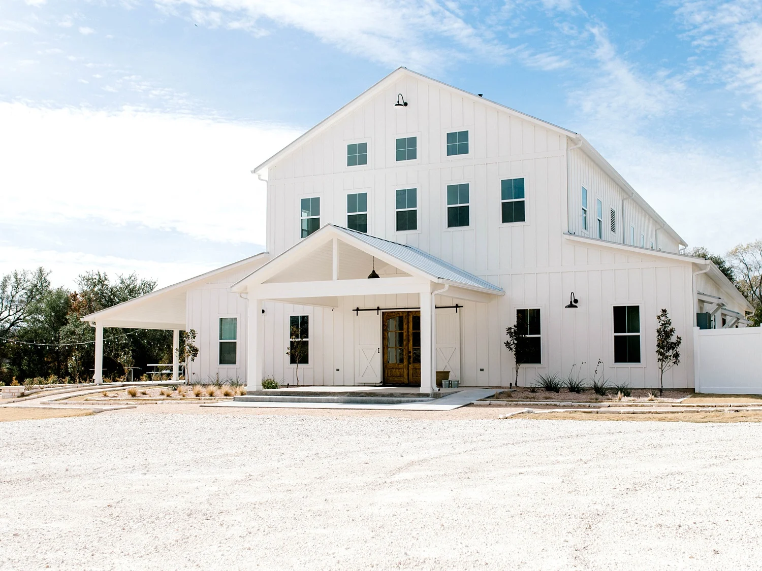 Old Bethany Weddings and Events, white barn wedding venue in Waco, Texas.
