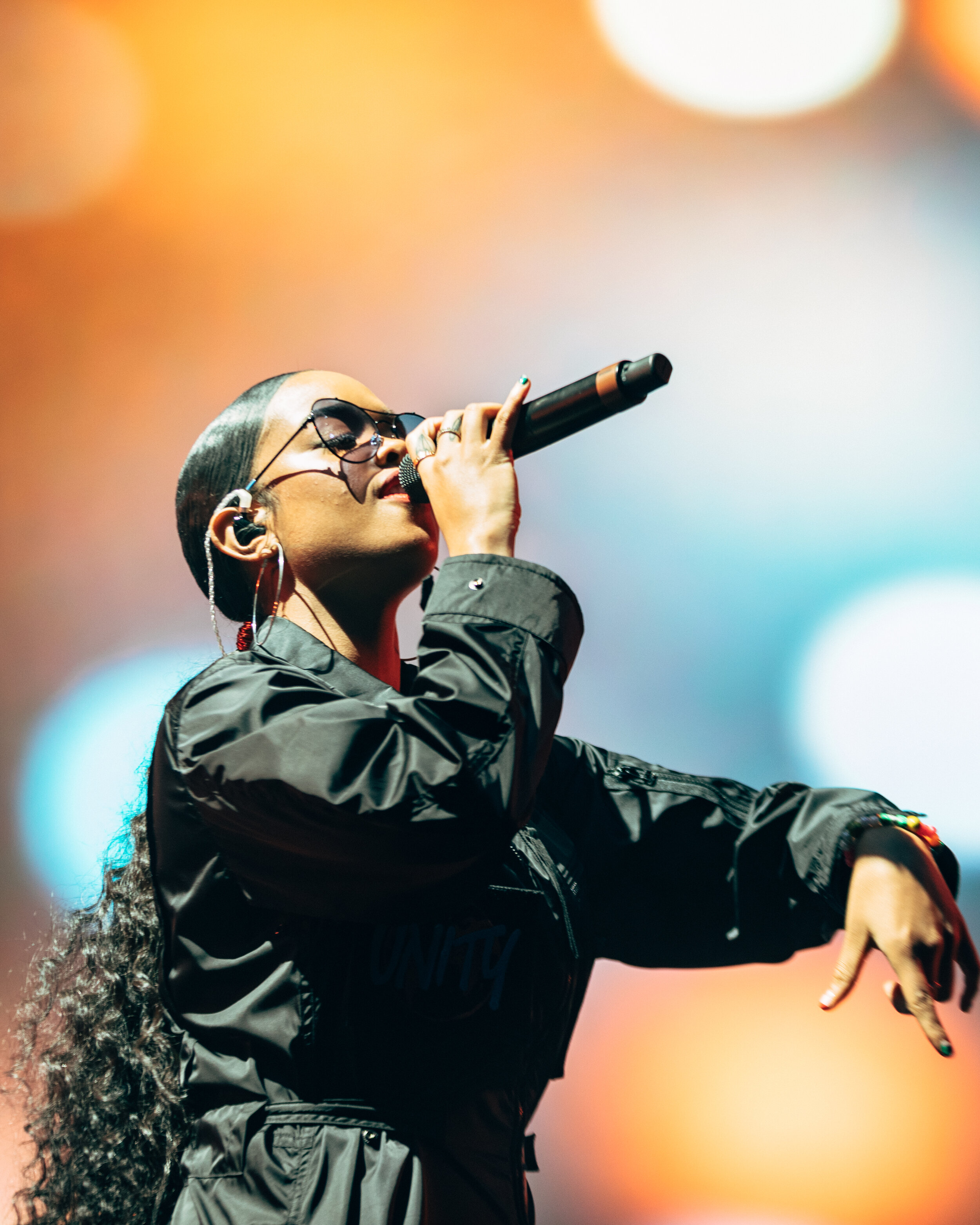 H.E.R.