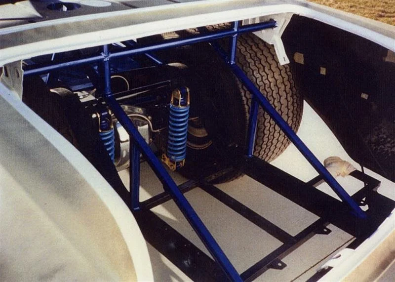 56-body-on-trunk-shot (Medium).jpg