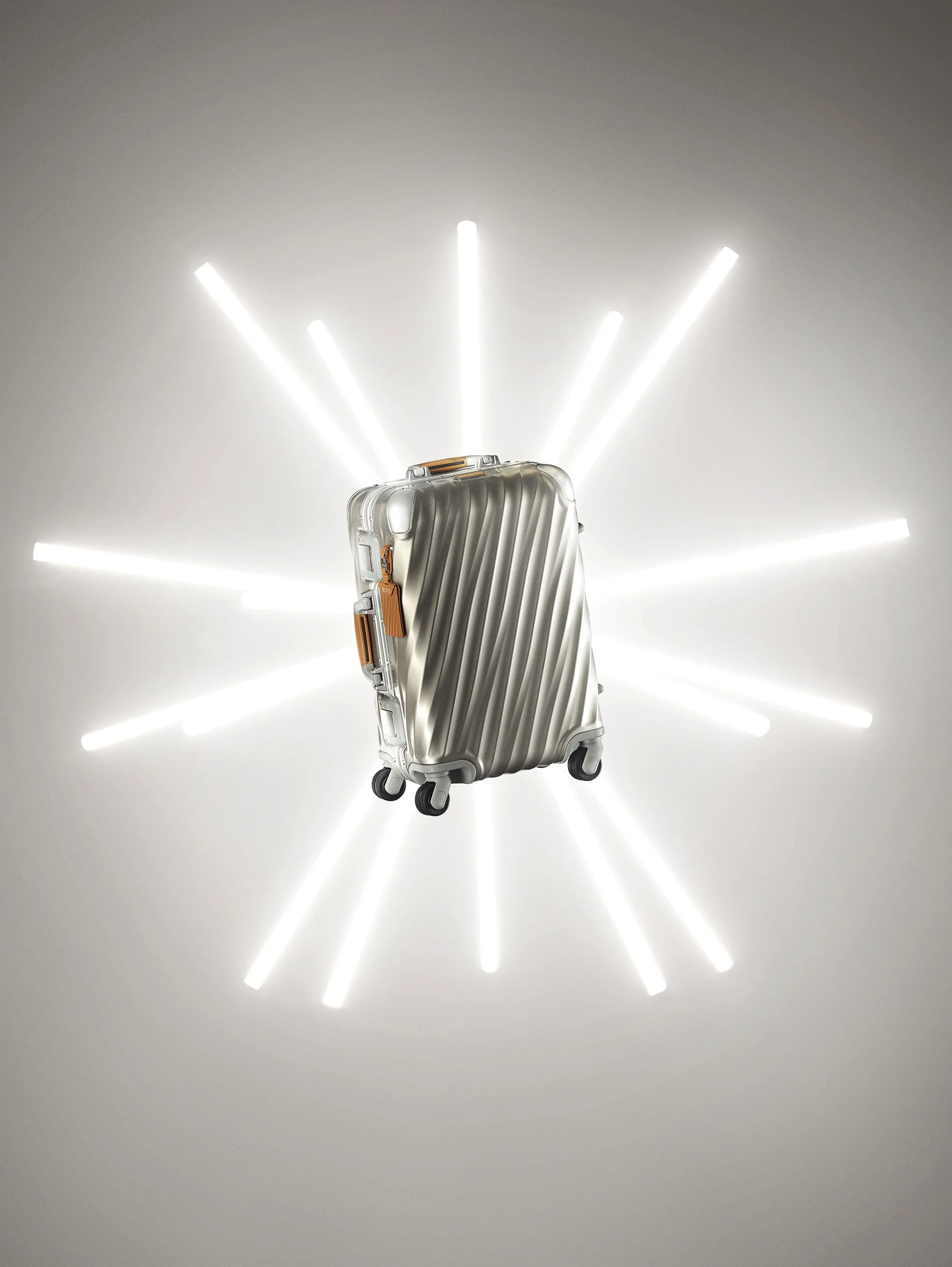 FW23_Holiday_19D Titanium_IntlCO_v4.jpg