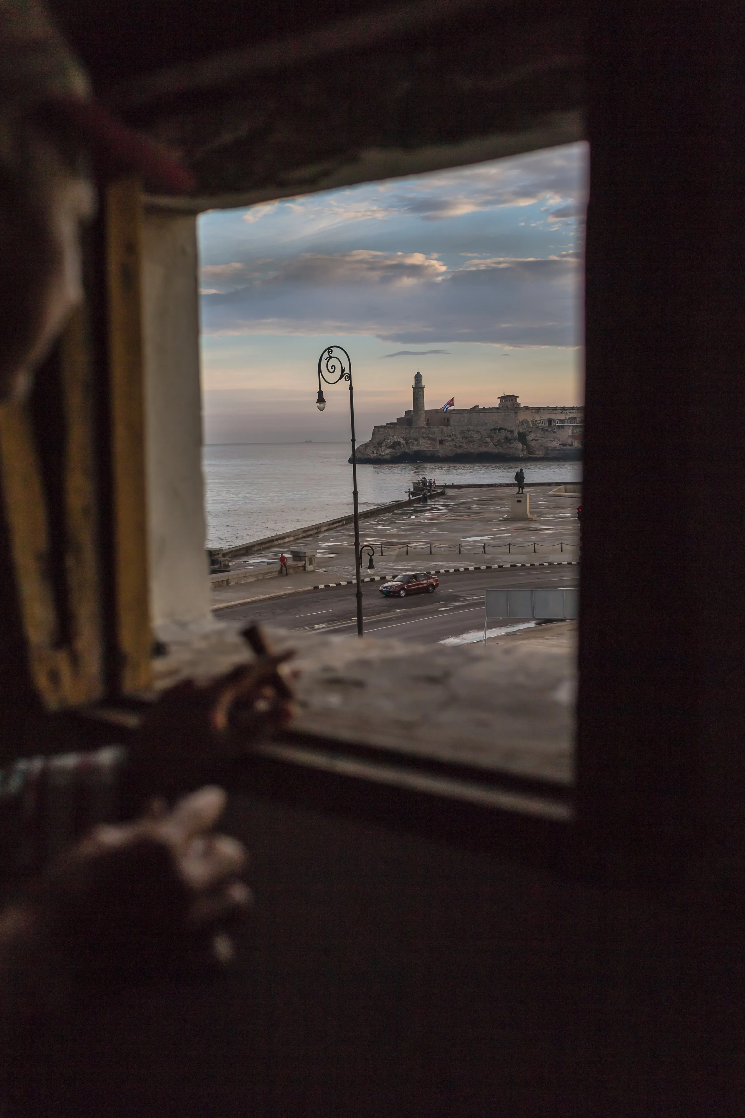 Ventanas__14_klein130422cubamondaytwoam1258.jpg