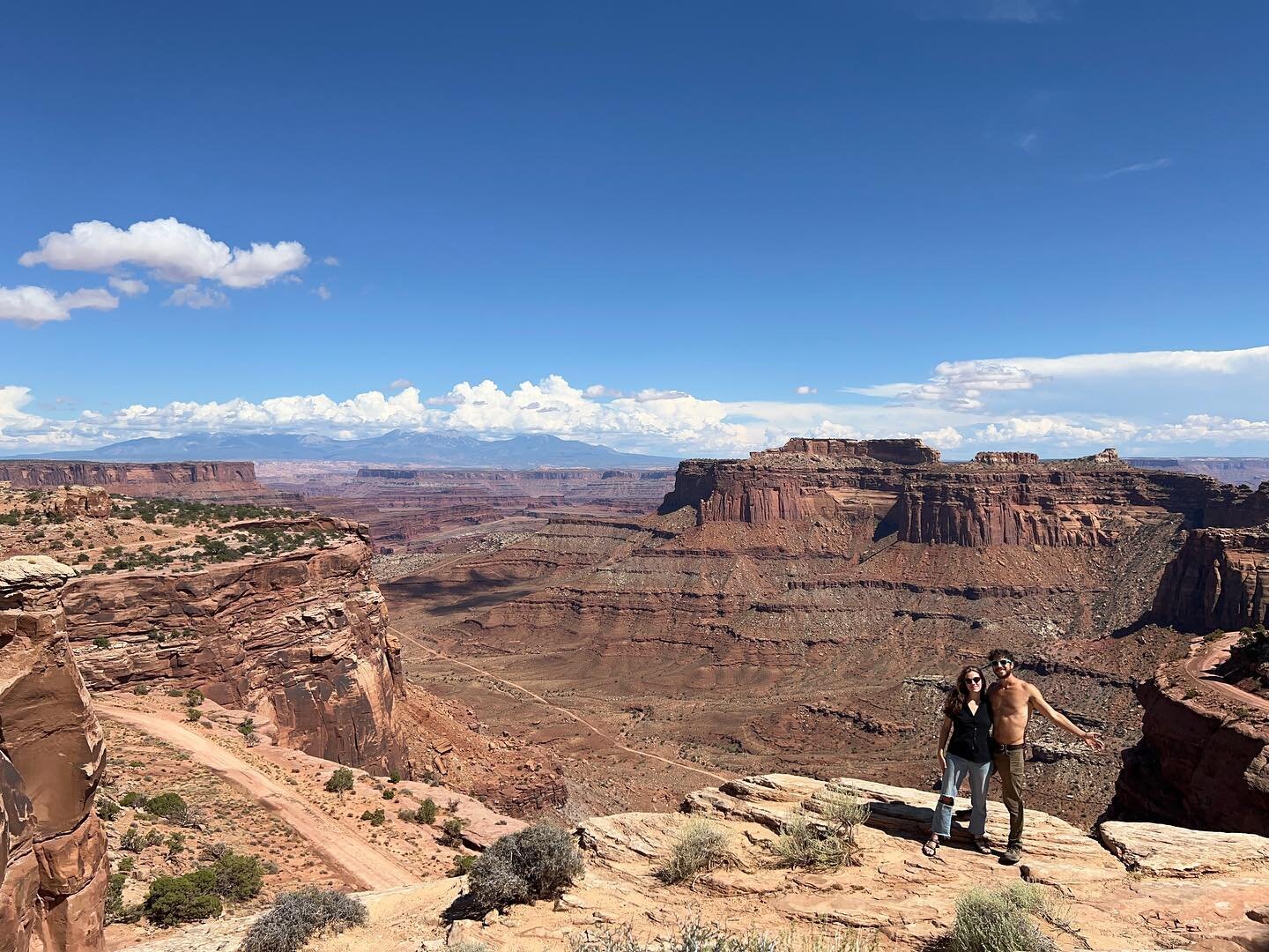 (1/2, Canyonlands!) Welp- we tromp&rsquo;d right out of service for a few days and all we got were these lousy precious memories and photos! 

#canyonlands #utah #moab #travel #daysoff #musicians #touringmusicians #explore