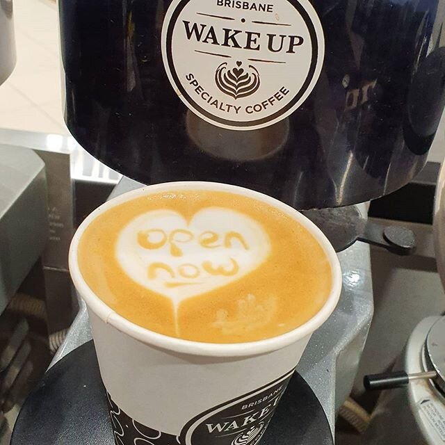 ▶️ Pouring our awesome house blend again.  For the party in your mouth.......not in  your pants 🥳🤩😜
.
&hearts;  OPEN 7am  LEVEL 1
THE MYER CENTRE &hearts;
.
. 
#coffeeslut #coffeebrisbane #specialtycoffee #coffeeshop #brisbanecity #brisbaneblogger