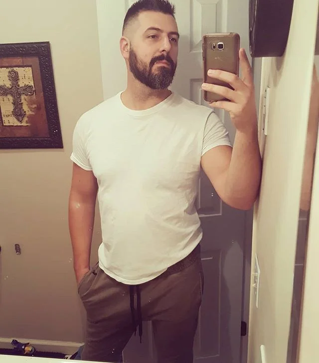 New haircut, new joggers. I've been a jeans guy forever, but maybe I'm switching. These are comfy pants!