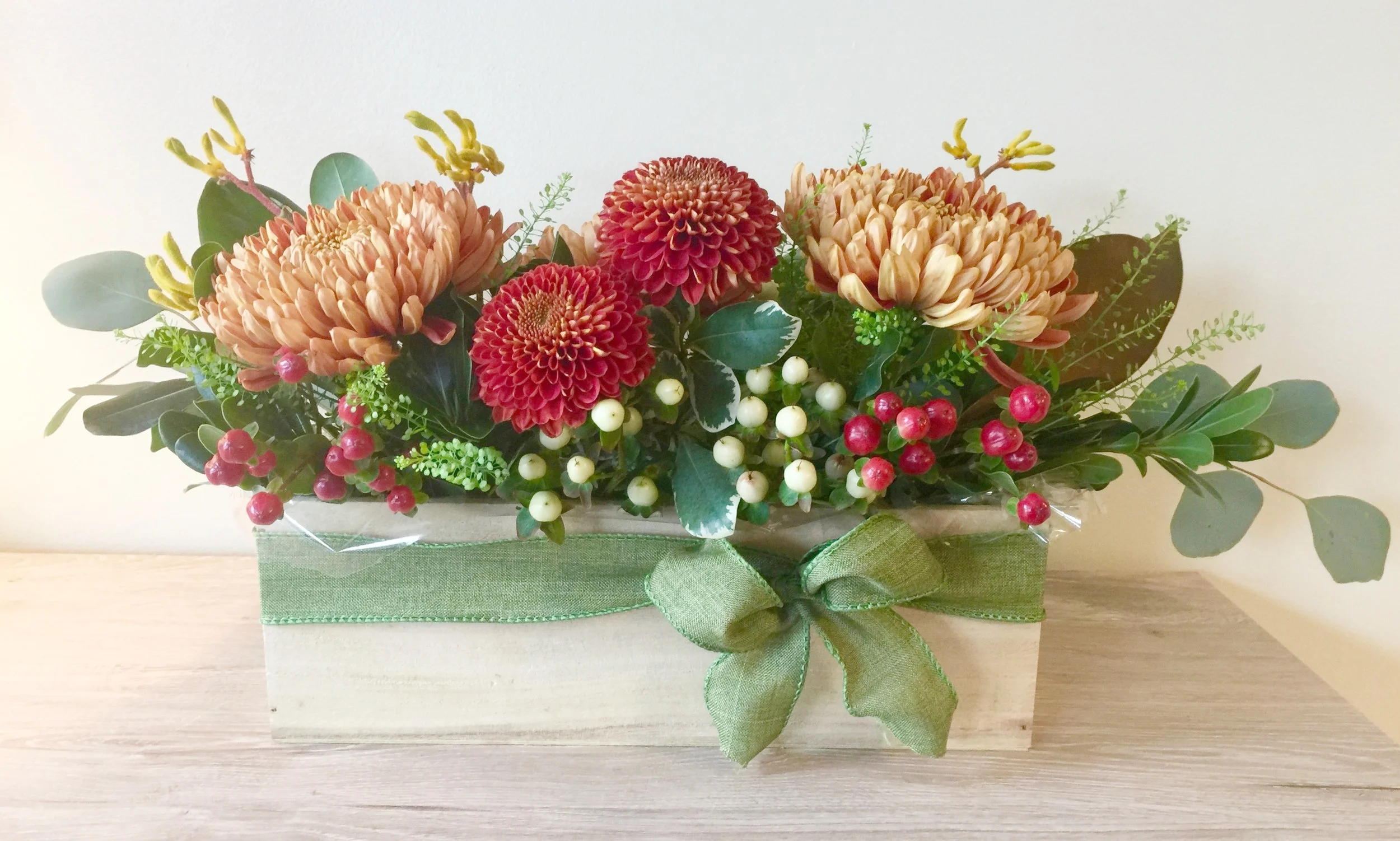 Create this beautiful Thanksgiving centerpiece for your table or a hostess gift