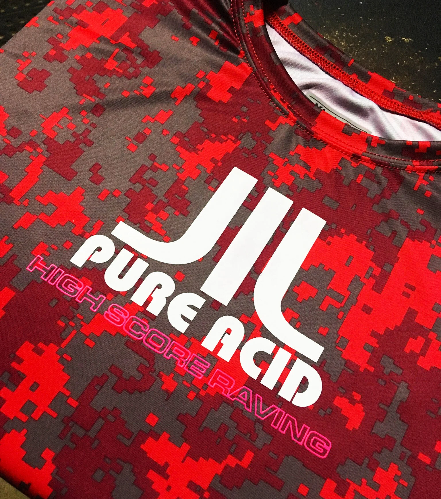 RedCamo1.jpg