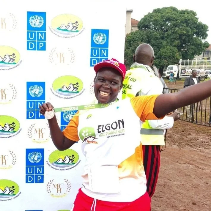 JANITAR: KITCHEN ASSISTANT &amp; RUNNER