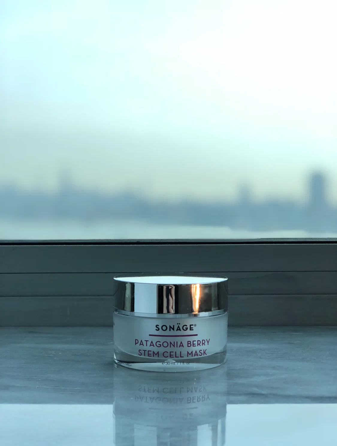 The&nbsp; Sonäge Patagonia Berry Stem Cell Mask