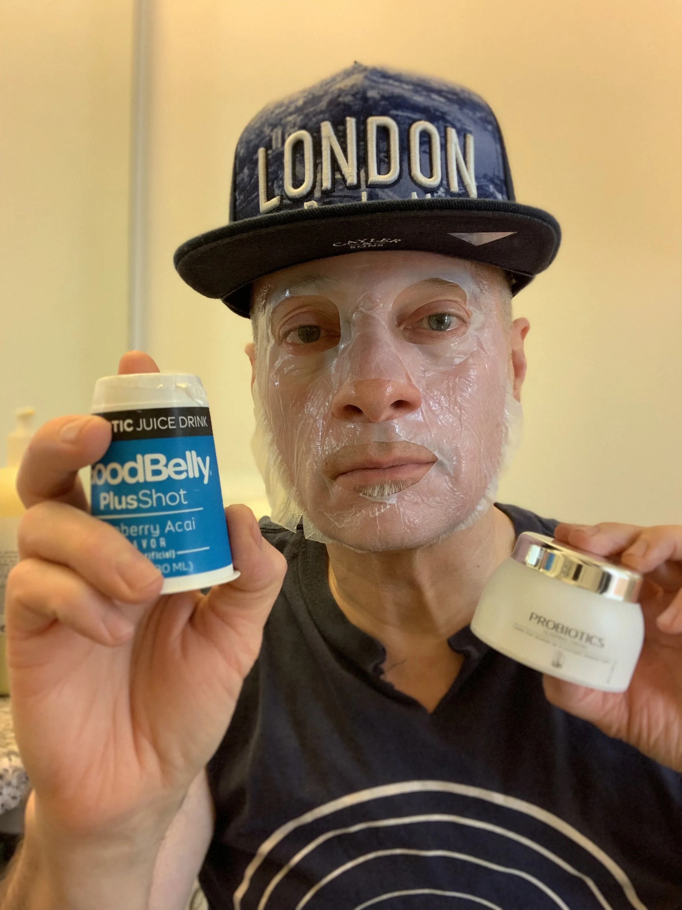 SKINCARE 101 : ACNE TREATMENTS AND PROBIOTIC SKINCARE