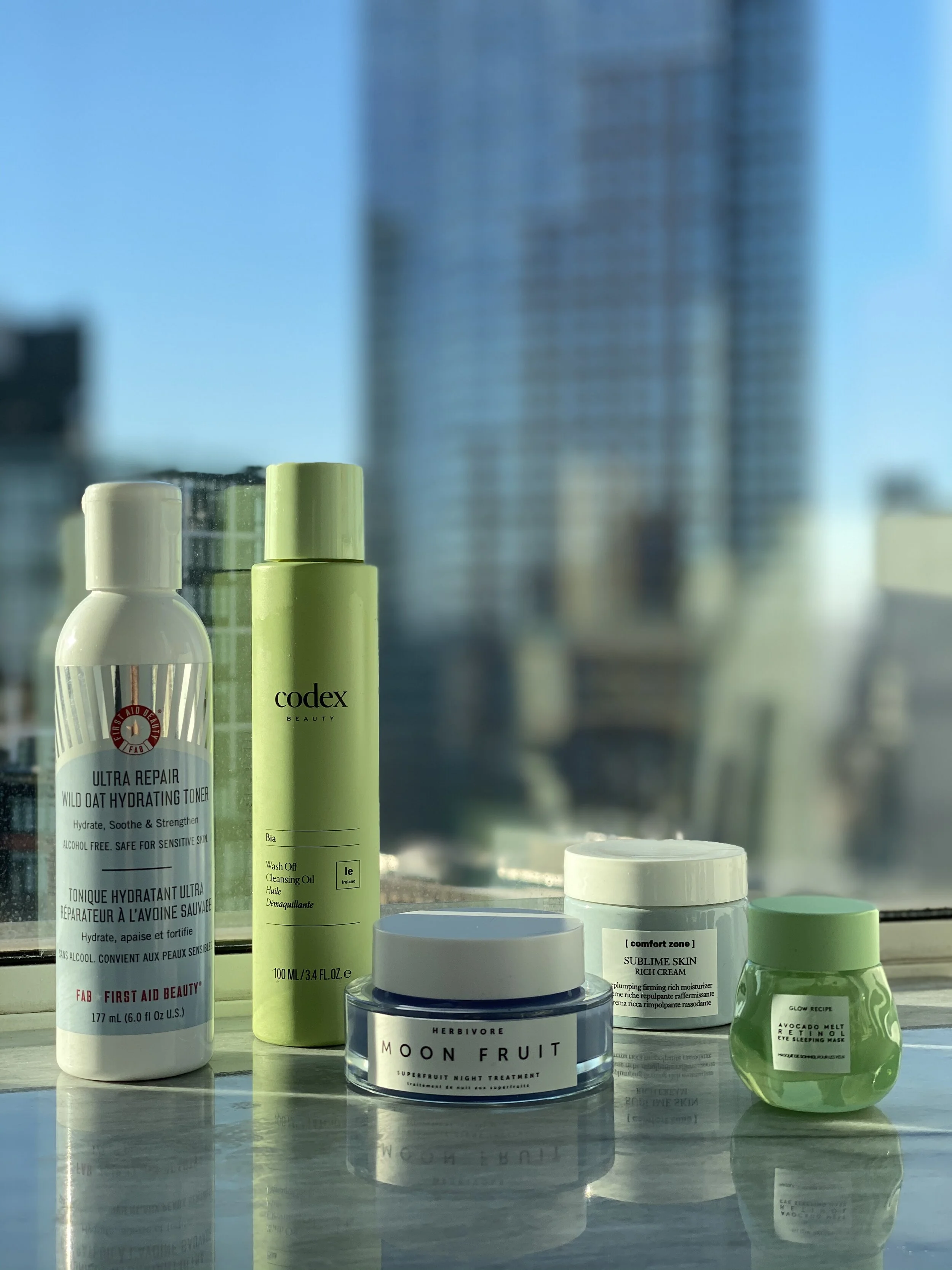 DRY SKIN SAVIORS THAT KEEP SKIN PERKY AND GLOWY