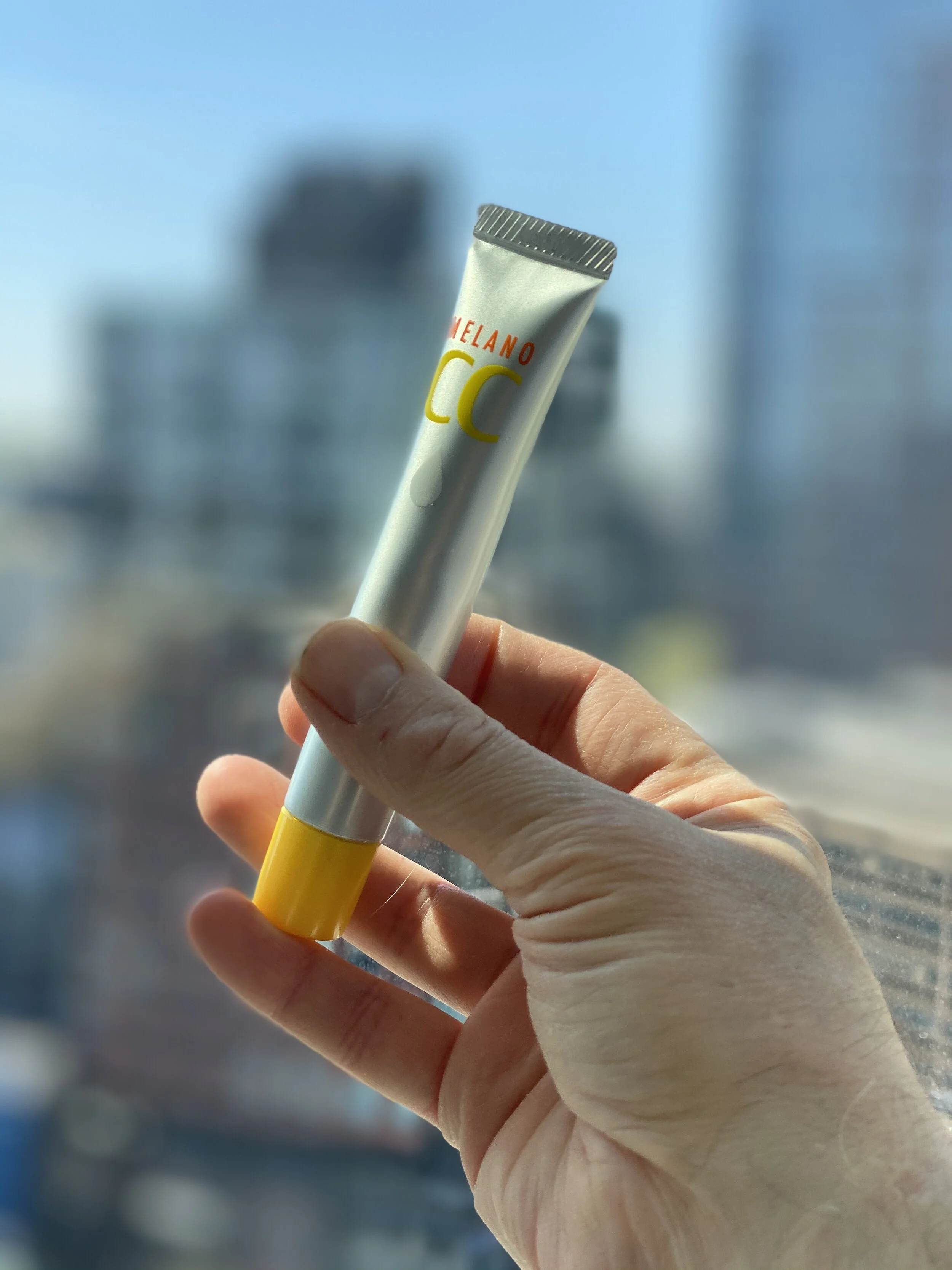 PRODUCT REVIEW: ROHTO MELANO CC INTENSIVE ANTI-SPOT ESSENCE - ONE OF THE BEST BRIGHTENING TREATMENTS FOR DARK SPOTS