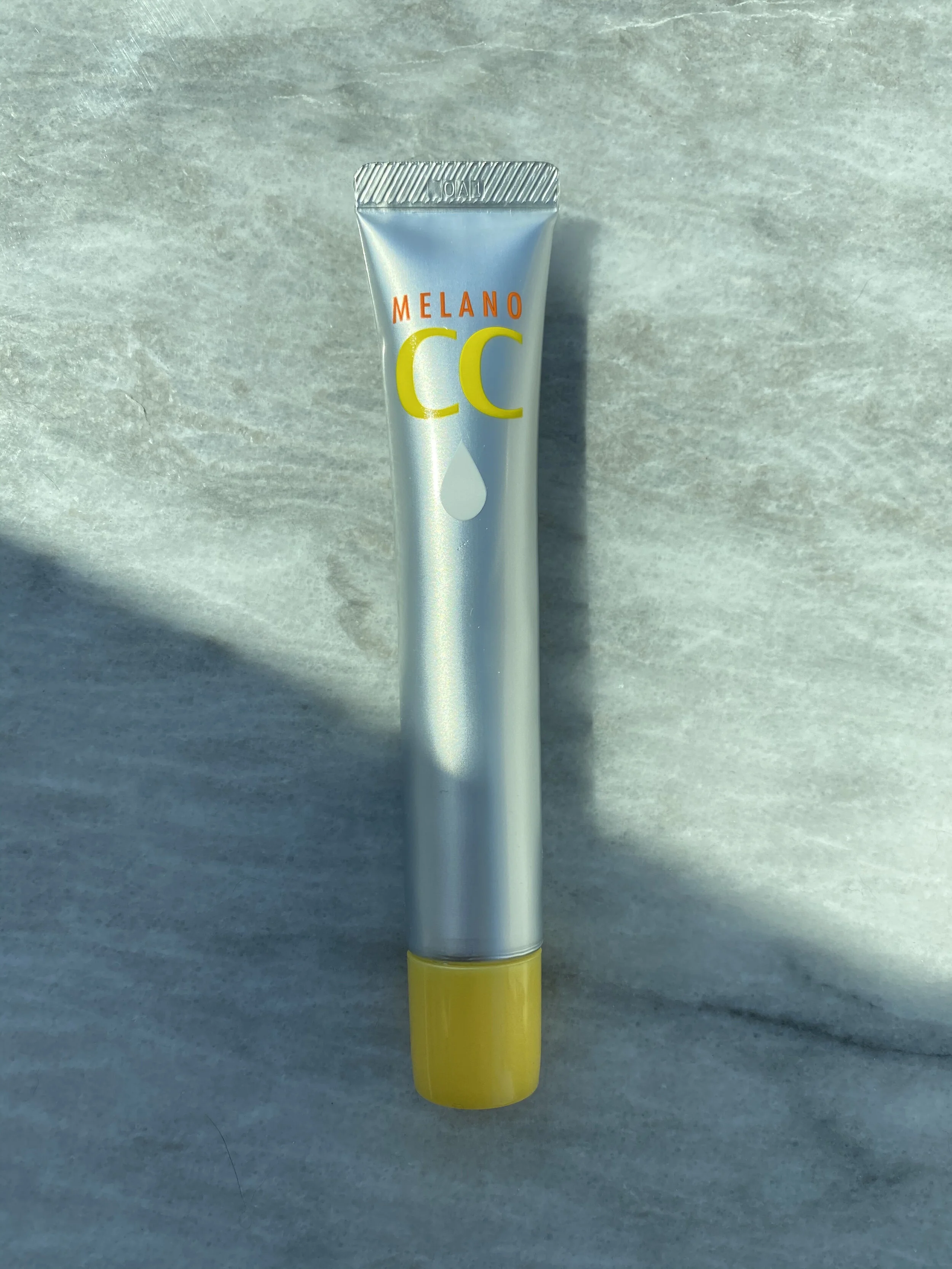rohto melano cc intensive brightening essence