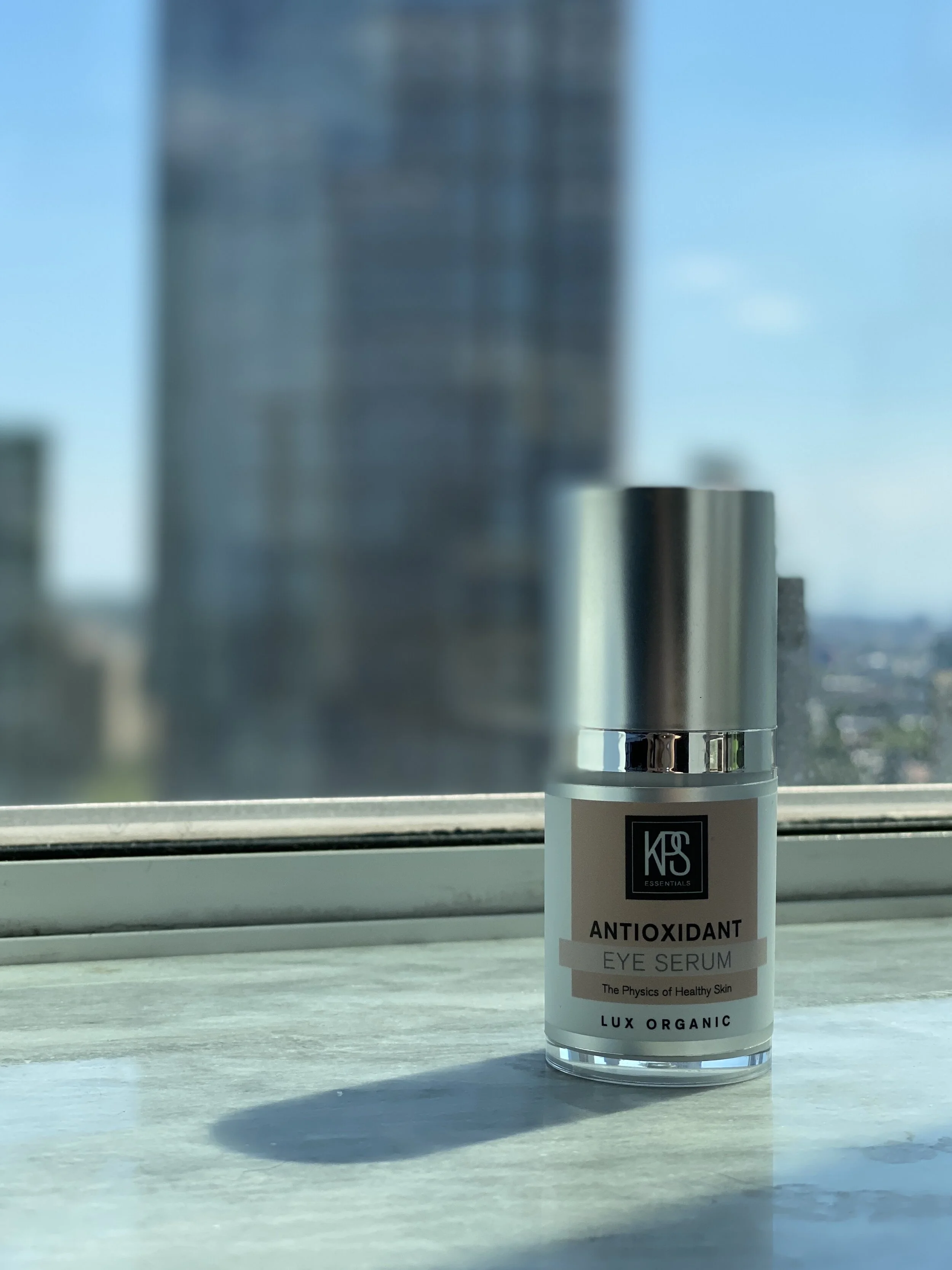 antioxidant eye serum