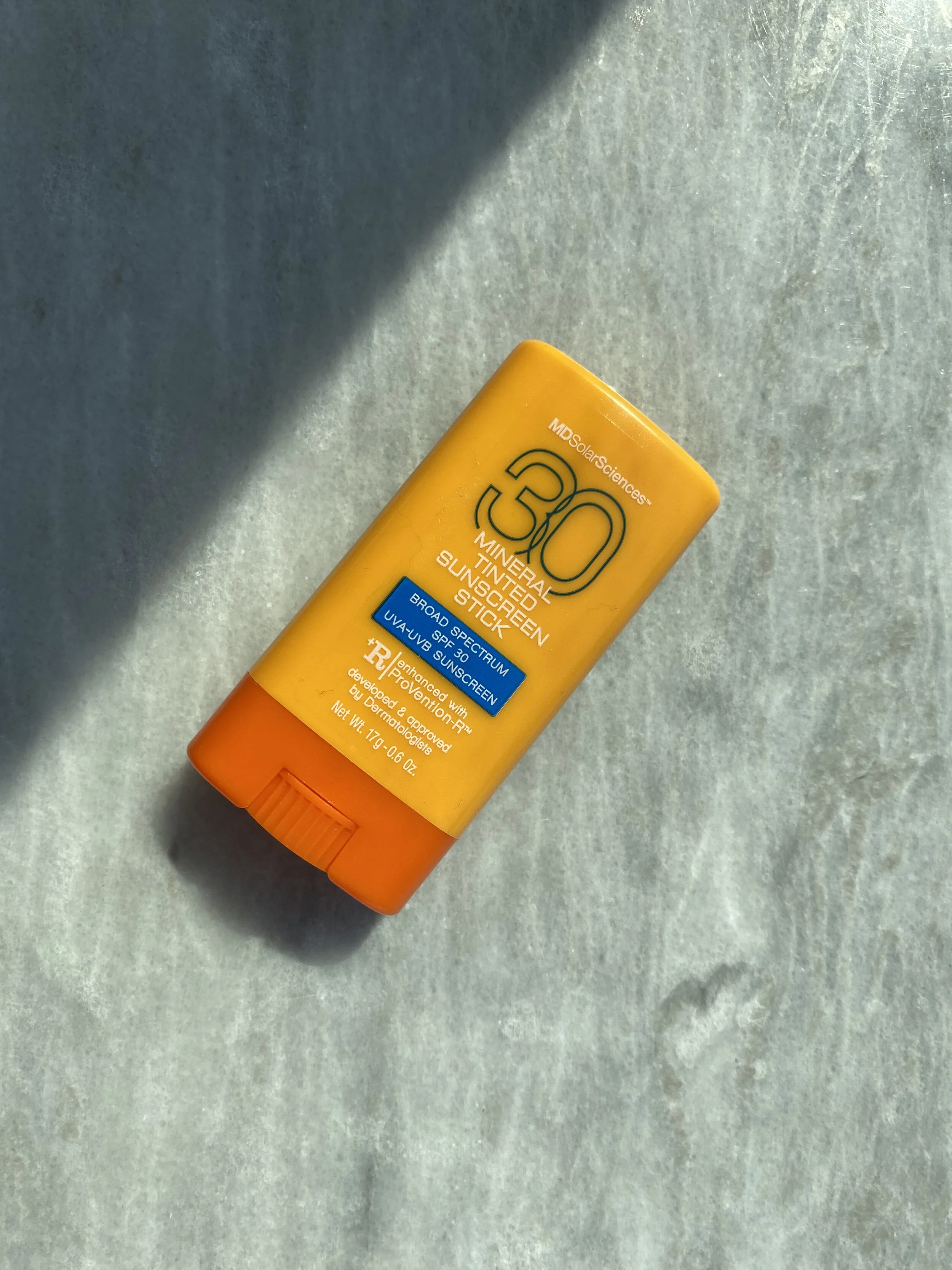 PRODUCT REVIEW: MDSOLARSCIENCES MINERAL TINTED SUNSCREEN STICK SPF 30 - BEST MINERAL SUNSCREEN FOR EYES