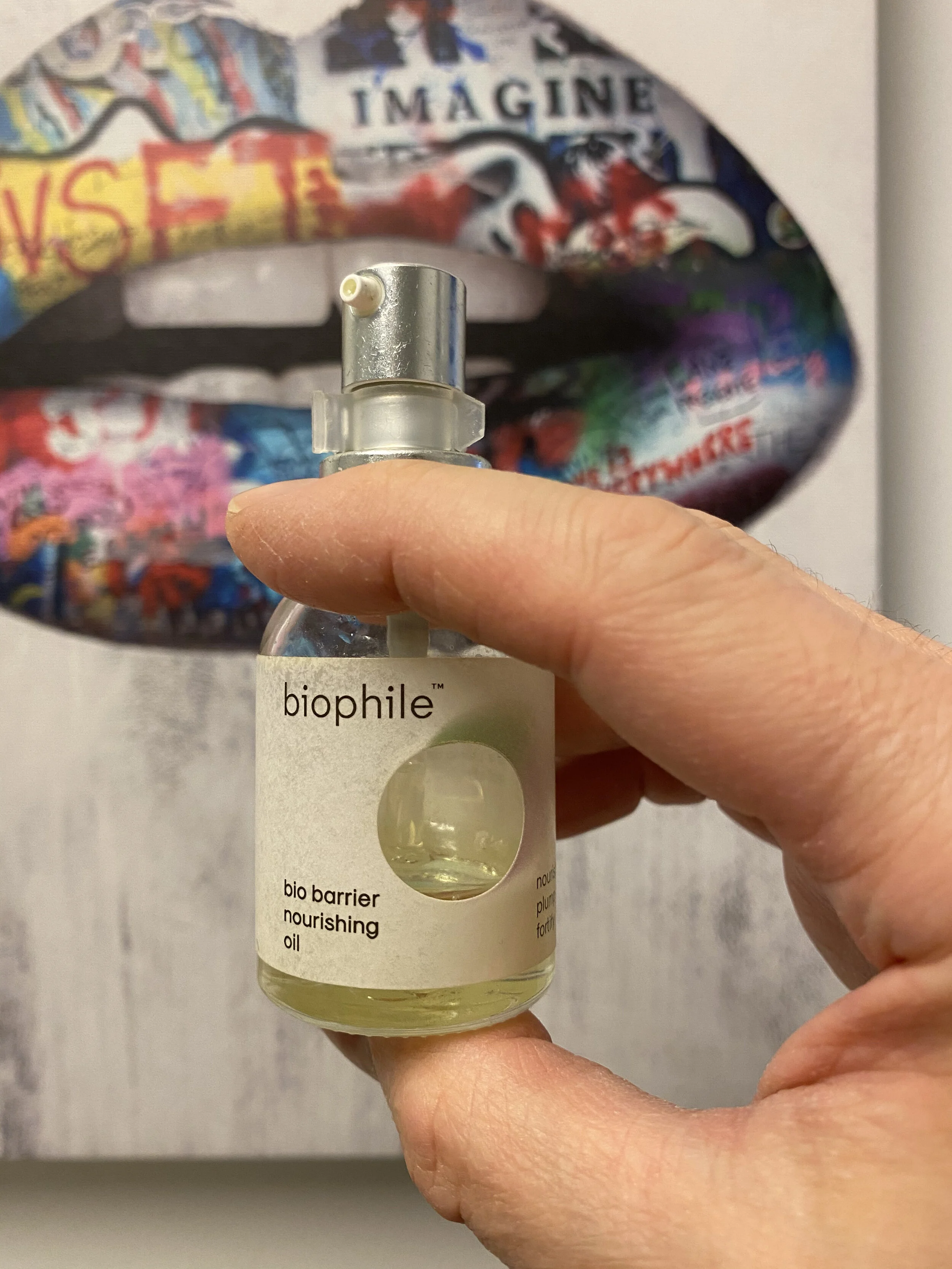 PRODUCT REVIEW: BIOPHILE BIO BARRIER NOURISHING OIL – THE BEST PROBIOTIC FACE OIL TO RESTORE SKIN'S MICROBIOME