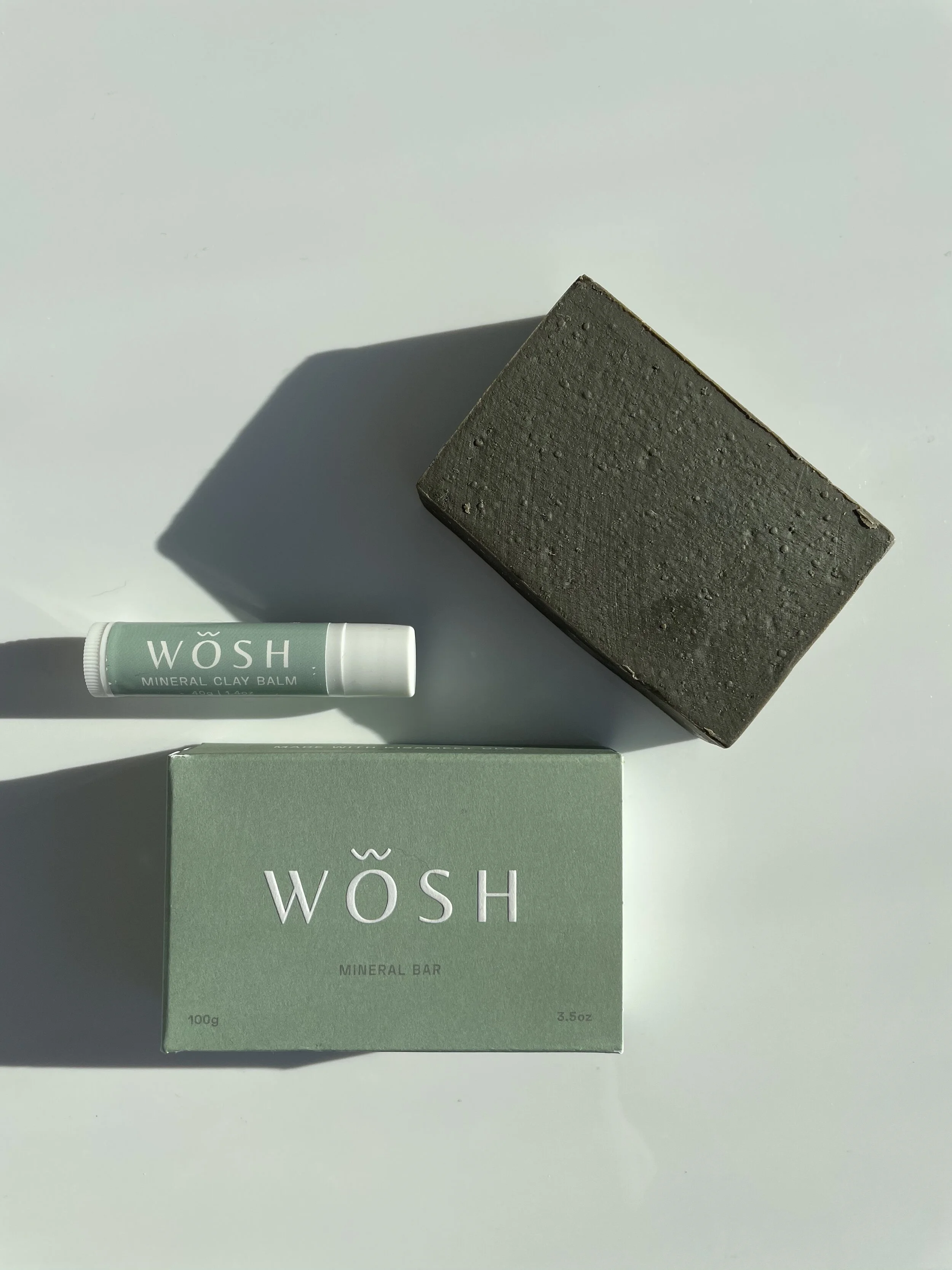 PRODUCT REVIEW: WOSH MINERAL BAR + MINERAL CLAY BALM – BEST NATURAL LIP BALM, BEST VEGAN SOAP 