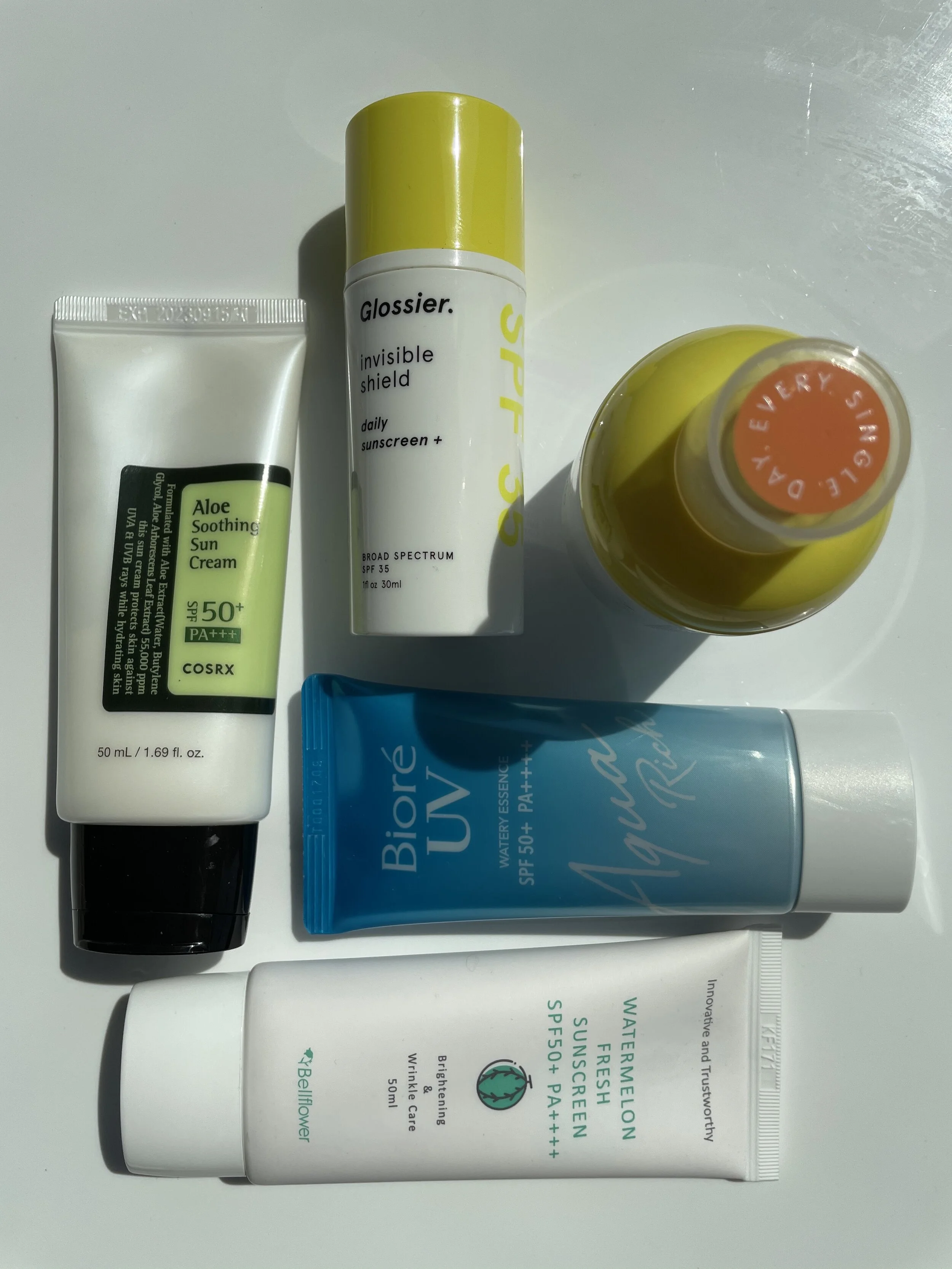 SUPER LIGHT SUNSCREENS I'M CRUSHING ON FOR SPRING: BEST SUNSCREENS FOR FACE, BEST SUNSCREENS FOR OILY SKIN (AND ALL SKIN IN SPRING!)
