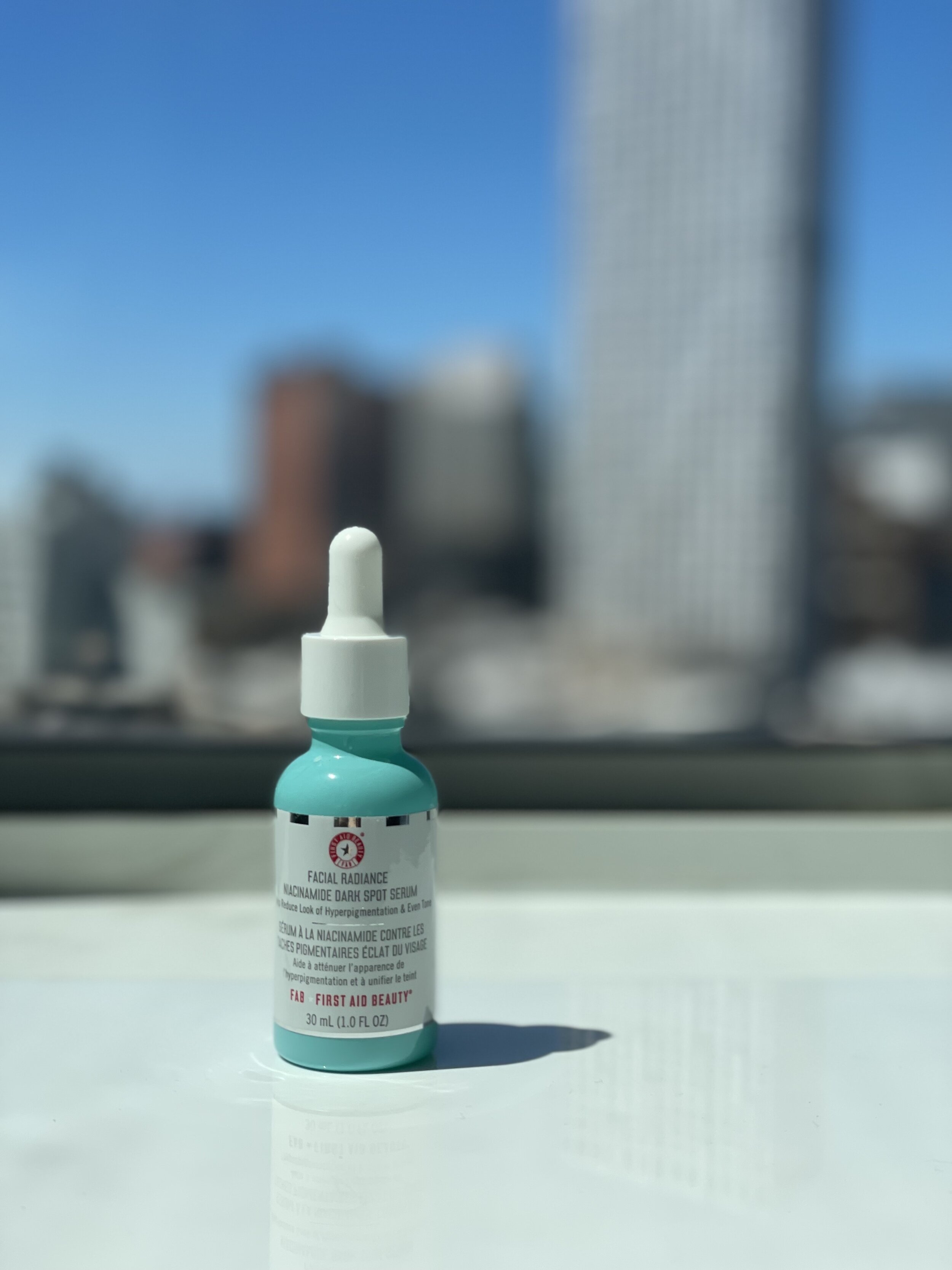 PRODUCT REVIEW: FIRST AID BEAUTY FACIAL RADIANCE NIACINAMIDE DARK SPOT SERUM - BEST NIACINAMIDE SERUM, BEST BRIGHTENING SERUM