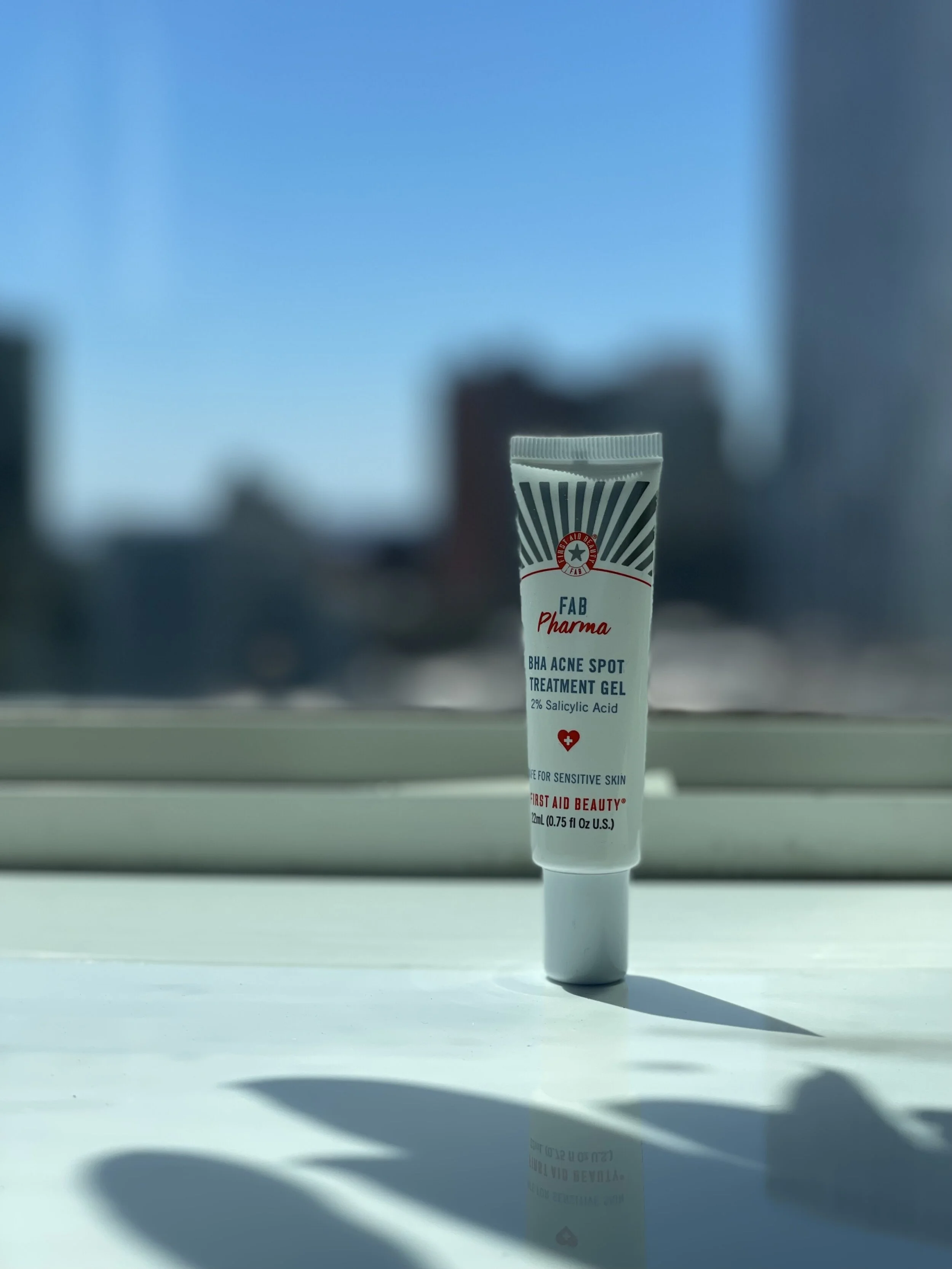PRODUCT REVIEW: FIRST AID BEAUTY FAB PHARMA BHA ACNE SPOT TREATMENT GEL 2% SALICYLIC ACID - BEST ACNE TREATMENT WITH SALICYLIC ACID, BEST SPOT TREATMENT