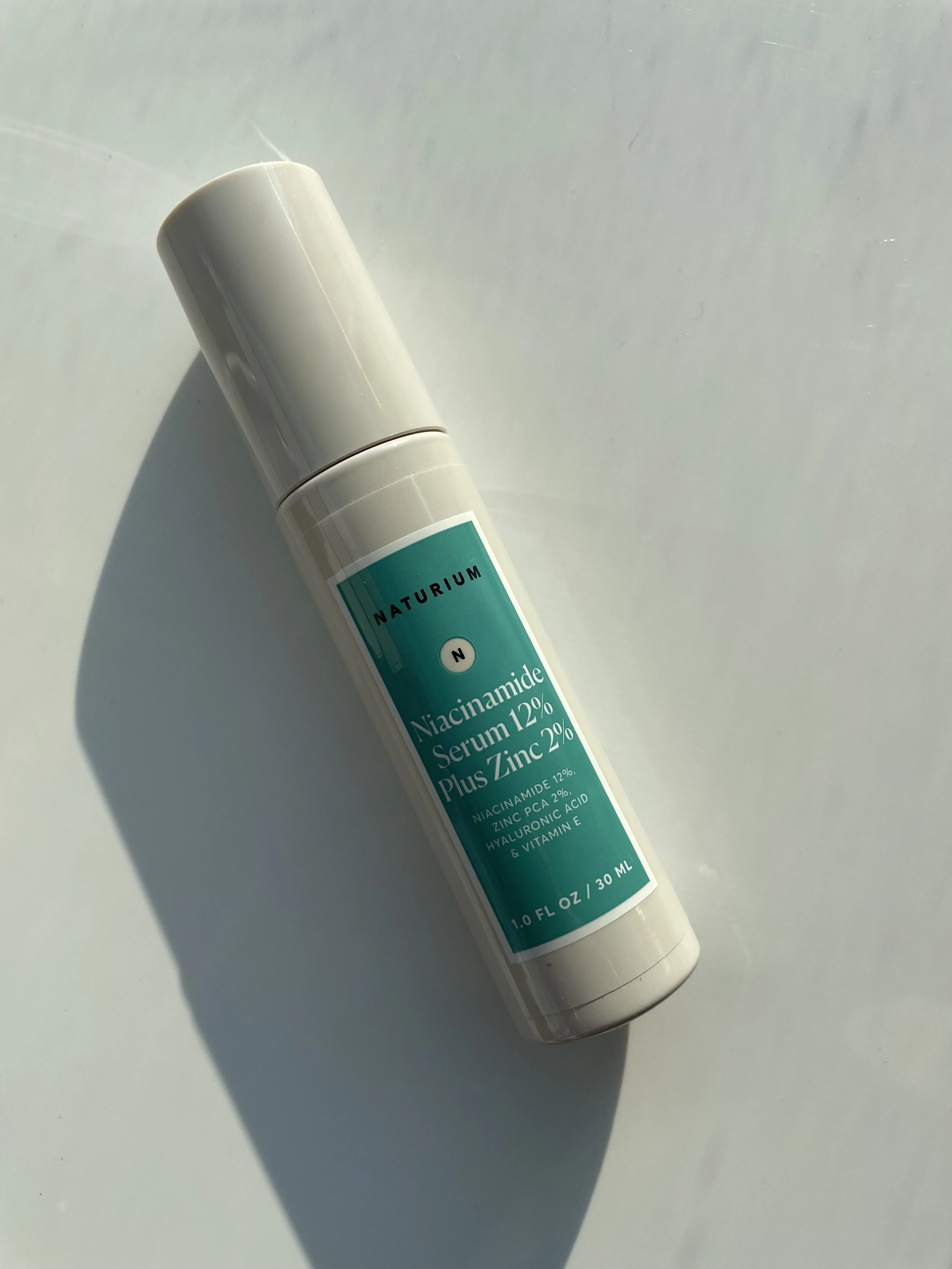 PRODUCT REVIEW: NATURIUM NIACINAMIDE SERUM 12% PLUS ZINC 2% - BEST NIACINAMIDE SERUM OILY SKIN, BEST BRIGHTENING SERUM
