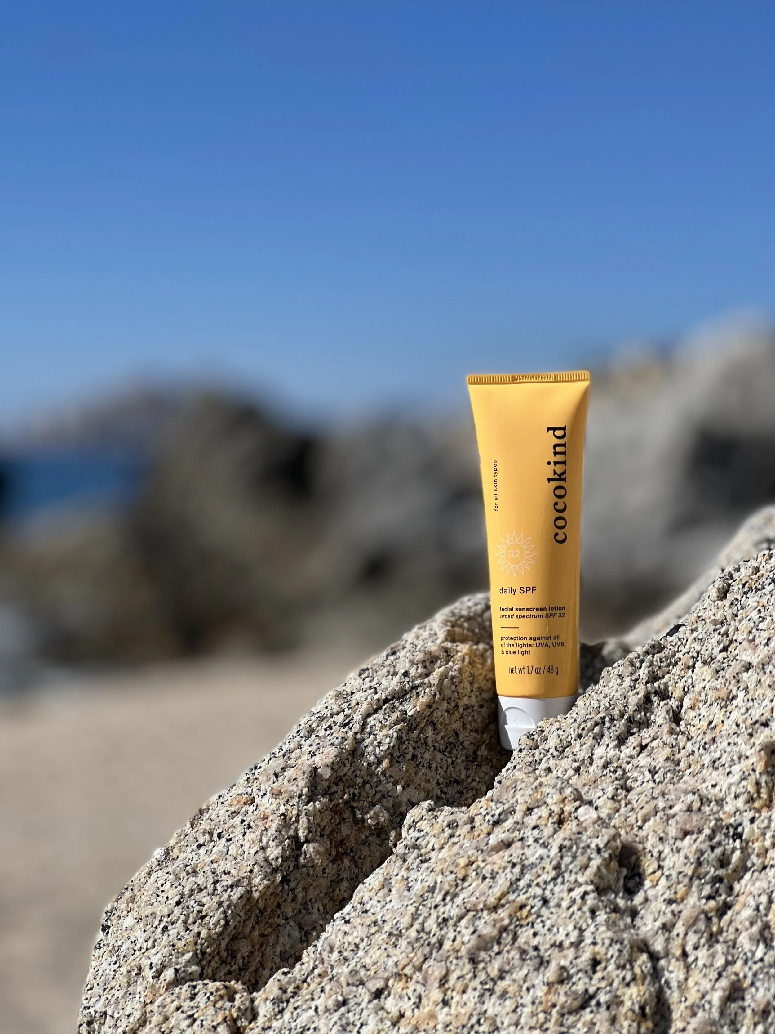 PRODUCT REVIEW: COCOKIND DAILY SPF MINERAL SUNSCREEN SPF 32 - BEST MINERAL SUNSCREEN FOR FACE, BEST SUNSCREEN FOR SENSITIVE SKIN
