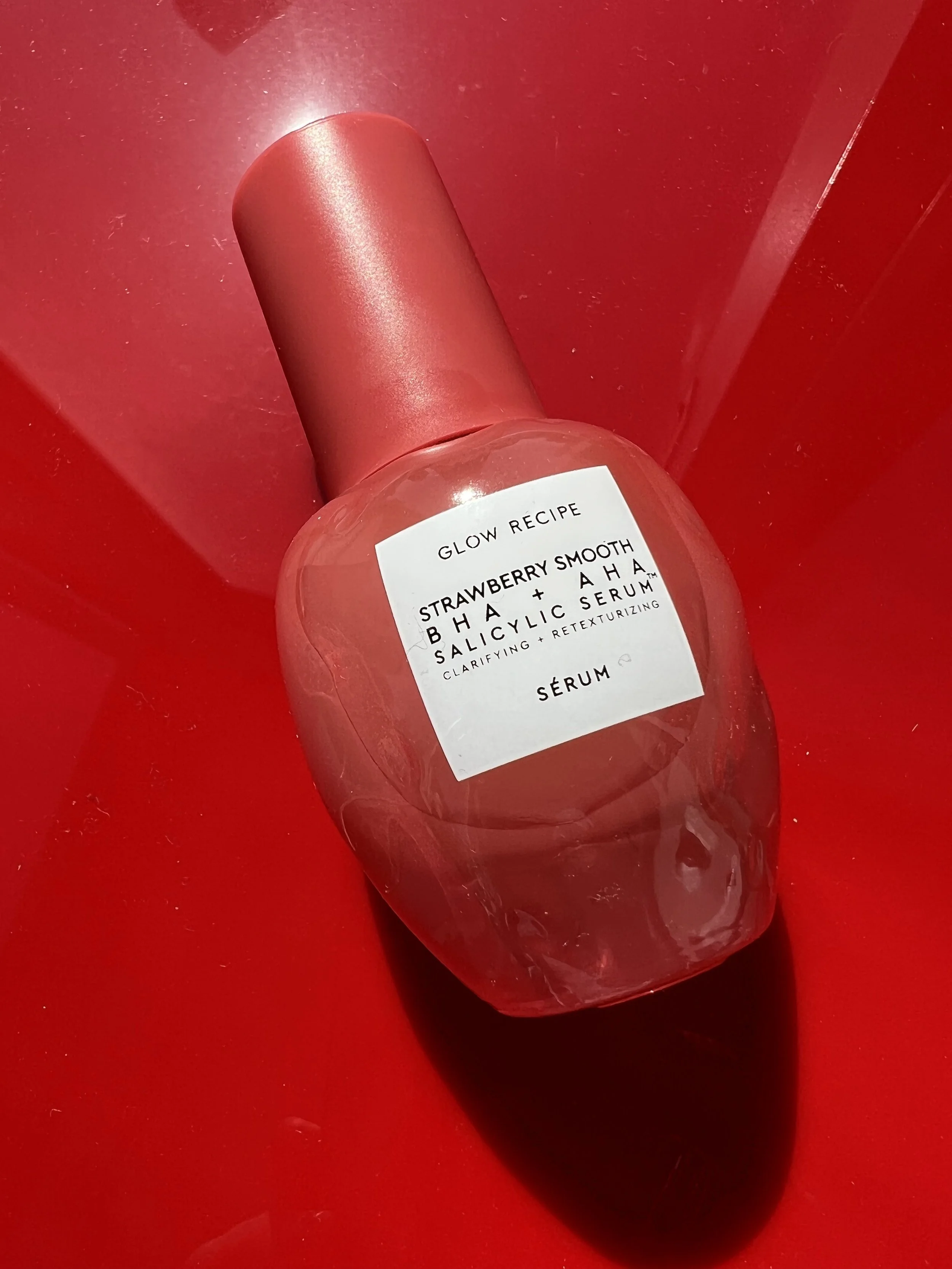 PRODUCT REVIEW: GLOW RECIPE STRAWBERRY SMOOTH BHA + AHA SALICYLIC ACID SERUM - WHAT IS SALICYLIC ACID? WHAT DOES SALICYLIC ACID DO TO YOUR SKIN?