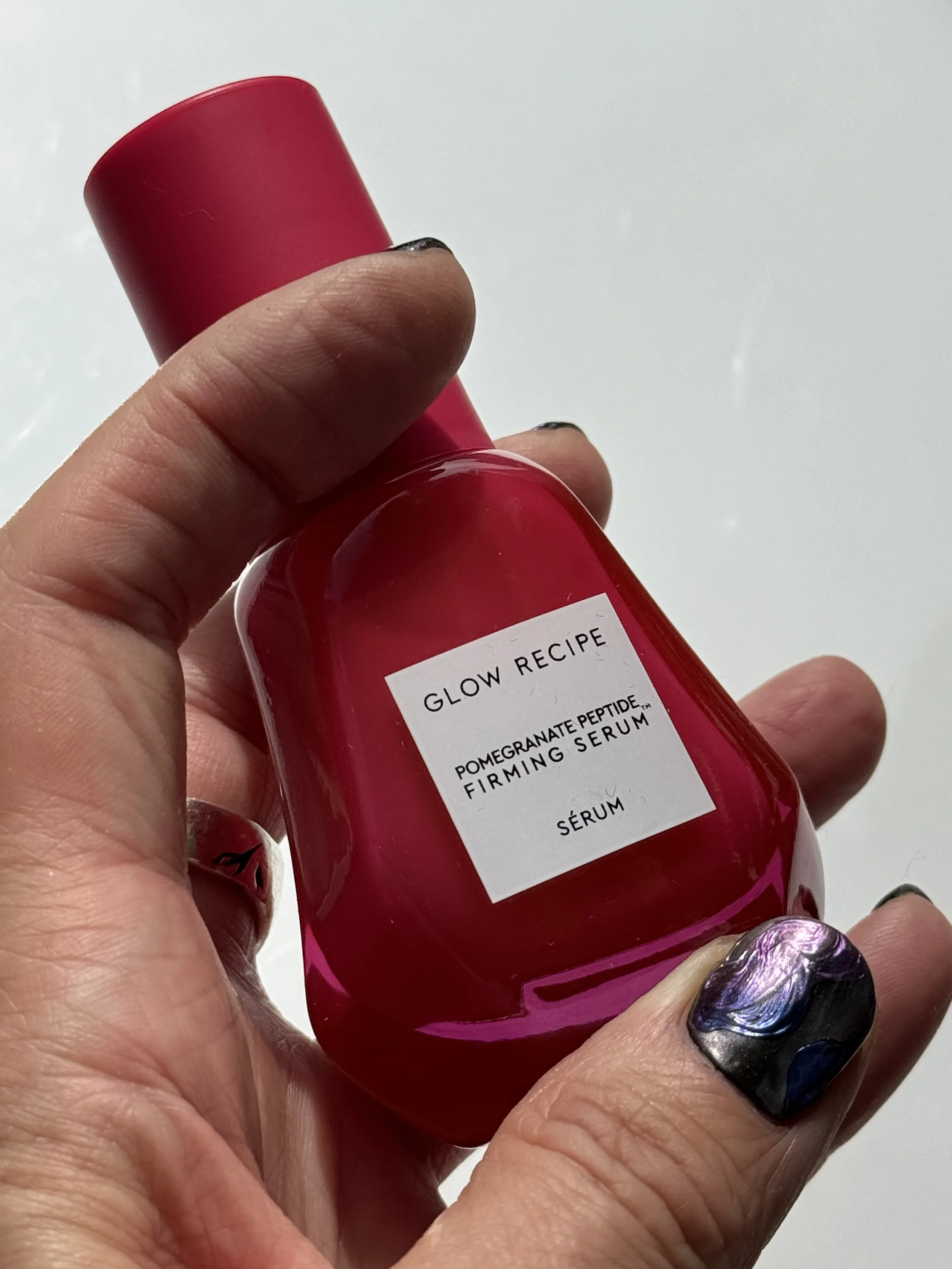 PRODUCT REVIEW: GLOW RECIPE POMEGRANATE PEPTIDE FIRMING SERUM - What are the benefits of peptides for skin? Are peptides better than retinol? Can peptides and vitamin c be used together? 