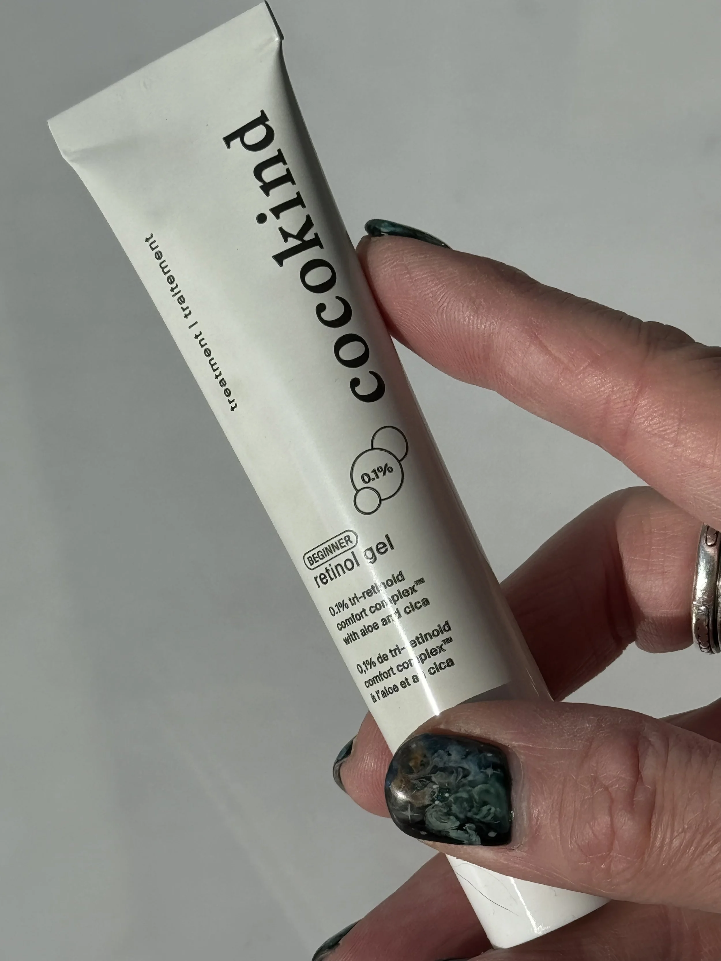 PRODUCT REVIEW: COCOKIND BEGINNER RETINOL GEL 0.1% - What retinol should a beginner use? Is 0.1% retinol too strong for beginners? How often should you use retinol when first starting?
