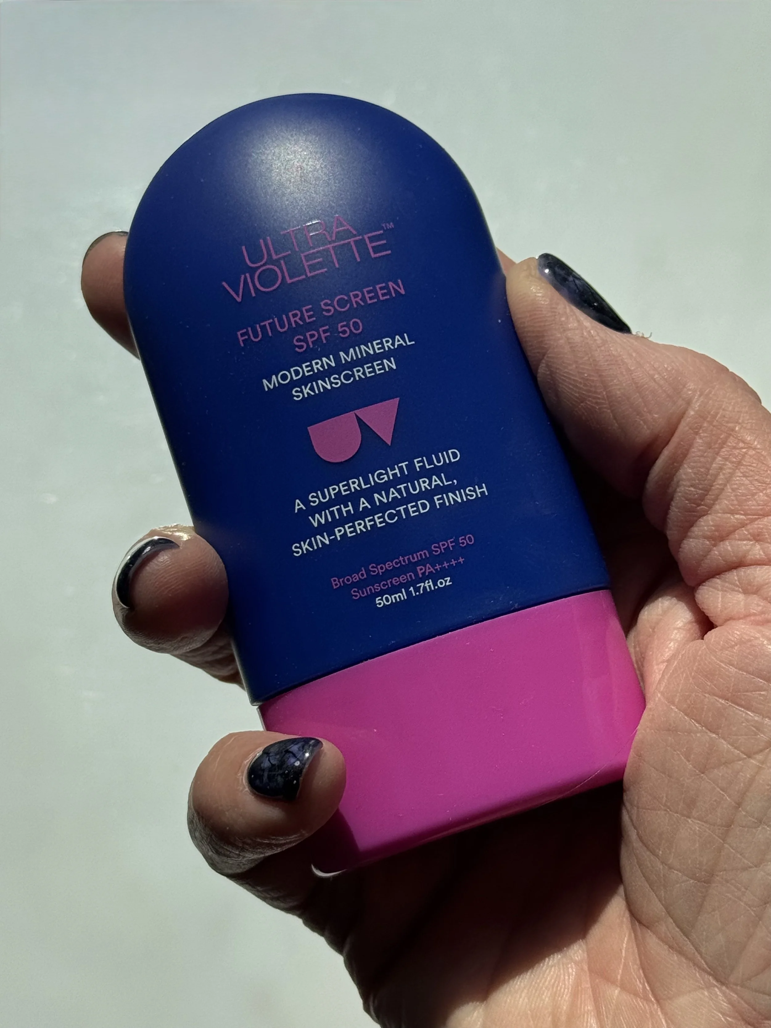 ULTRA VIOLETTE  FUTURE SCREEN SPF 50 MODERN MINERAL SUNSCREEN PRODUCT REVIEW - What are the benefits of tinted sunscreen over normal sunscreen? What are the disadvantages of tinted sunscreen?
