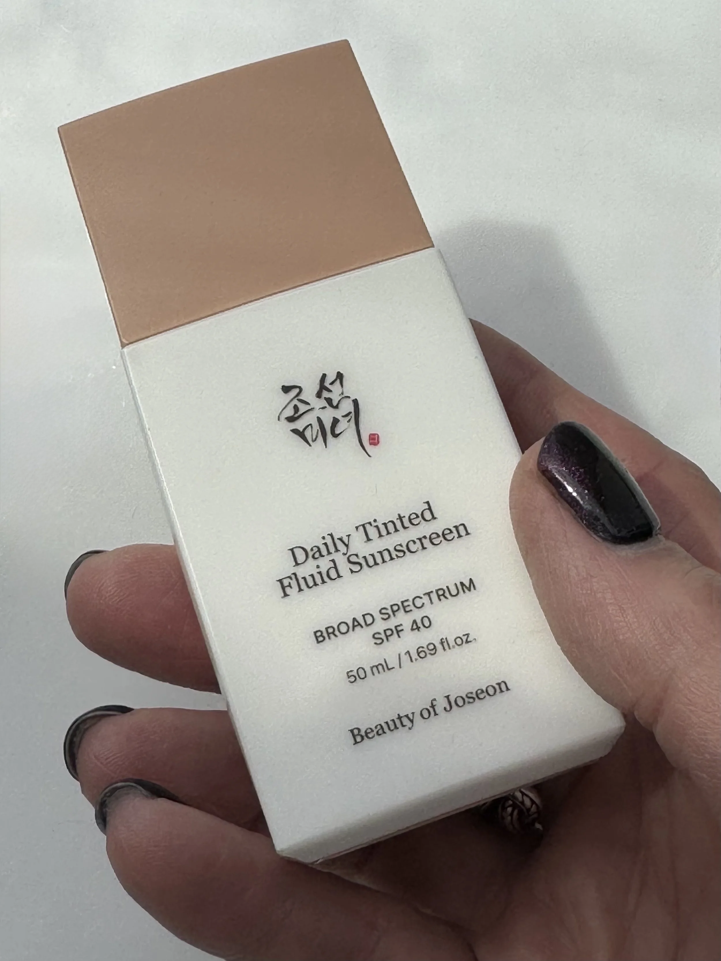 BEAUTY OF JOSEON DAILY TINTED FLUID SUNSCREEN SPF 30 PRODUCT REVIEW - Why do dermatologists recommend tinted sunscreen? Is Beauty of Joseon tinted sunscreen good?