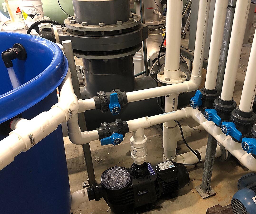  Allows for the complete dilution and dissolving of pool water balancing chemicals and a safe, operator friendly method for dosing large quantities of chemicals into a commercial pool system. 