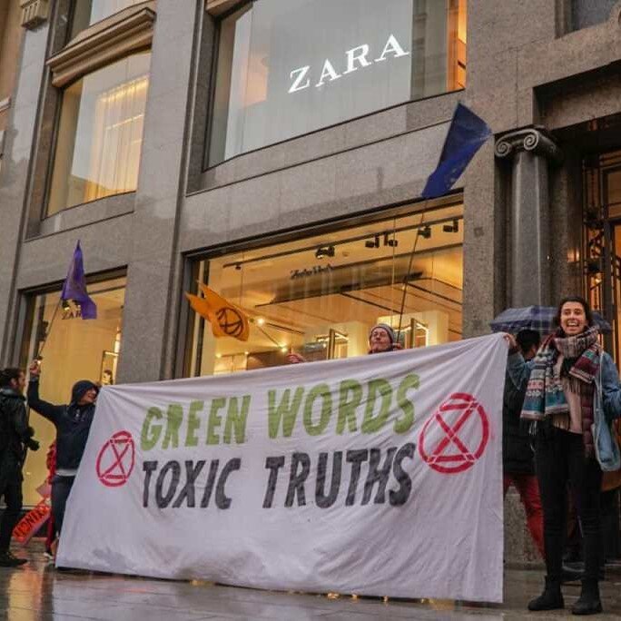 Green Words-Toxic Truths — Extinction Rebellion Occupies Zara On Madrid's  Gran Via — TEXINTEL