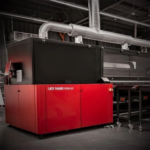 Agfa’s Jeti Tauro Achieves Superior Quality And  Faster Turnround Times For SinaLite Of Ontario’s Wide-Format Service 
