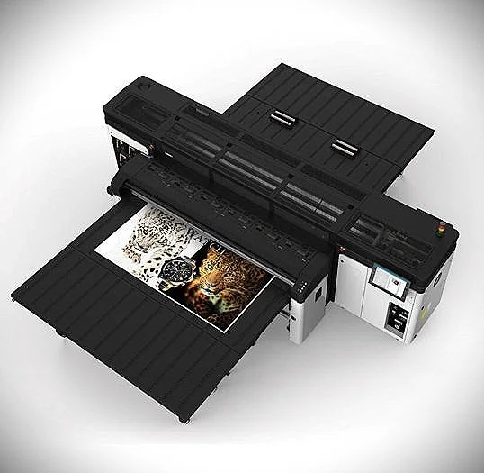 The HP Latex R2000 Gives Green Credibility To Emerald House’s Large Format Print Offering