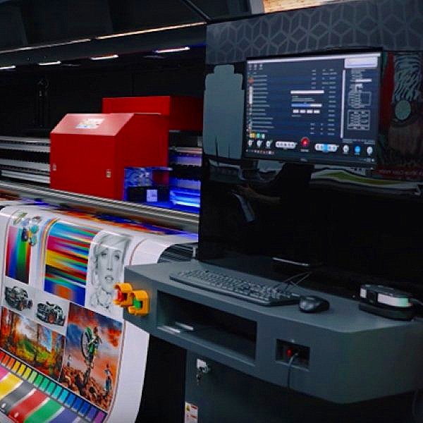 Kazoo Print Installs An EFI Pro 30h 3.2m UV LED Hybrid Printer From CMYUK