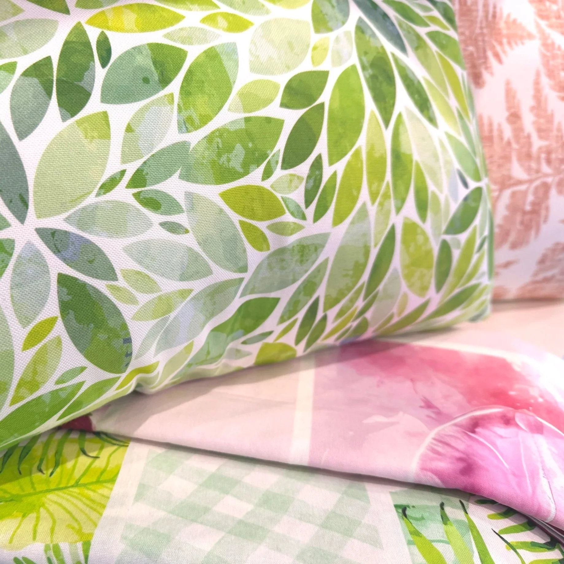 INDUSTRY INSIGHT: Discover how Waterless Digital Textile Printers like the EFI Reggiani ecoNEXT Plus are Driving Sustainable Agile Manufacturing in Home Decor