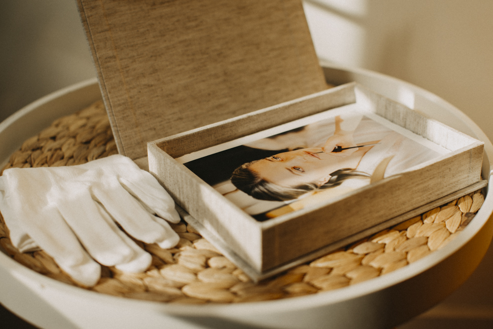 Raw linen clamshell box & table (9).jpg