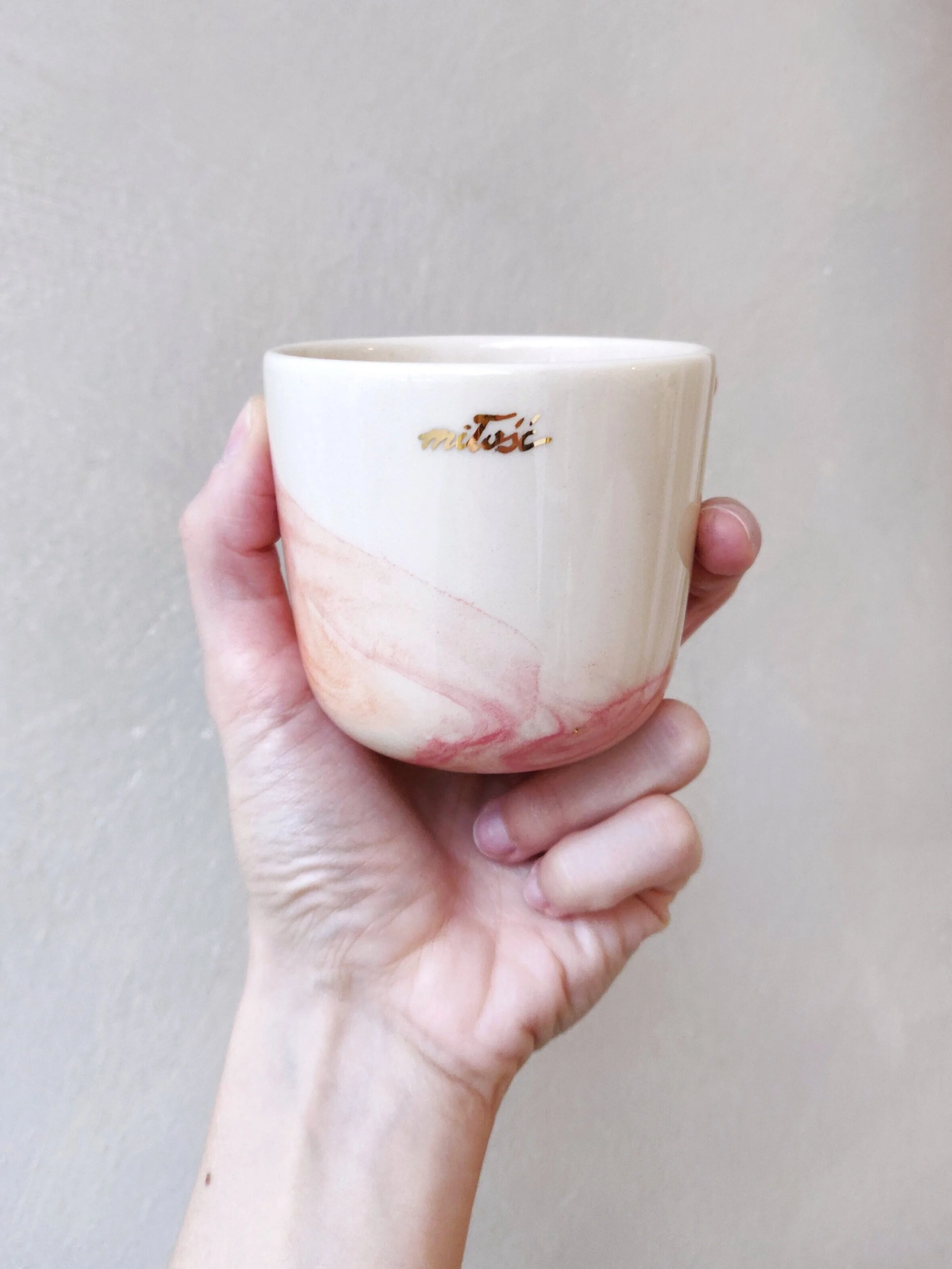 Cup with Golden Inscription "Miłość" | On Demand
