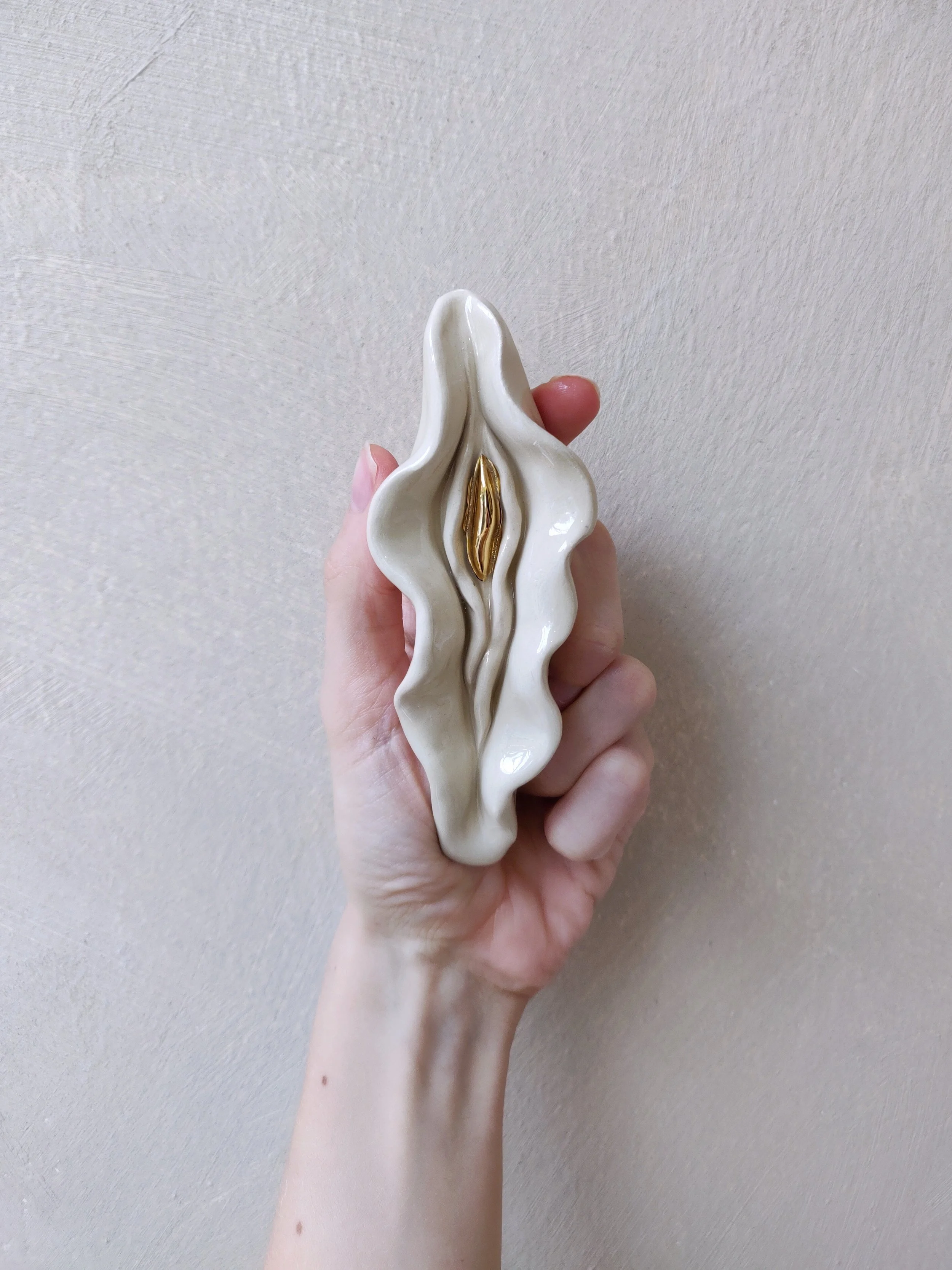 Golden Vul.va #7/100 On Demand