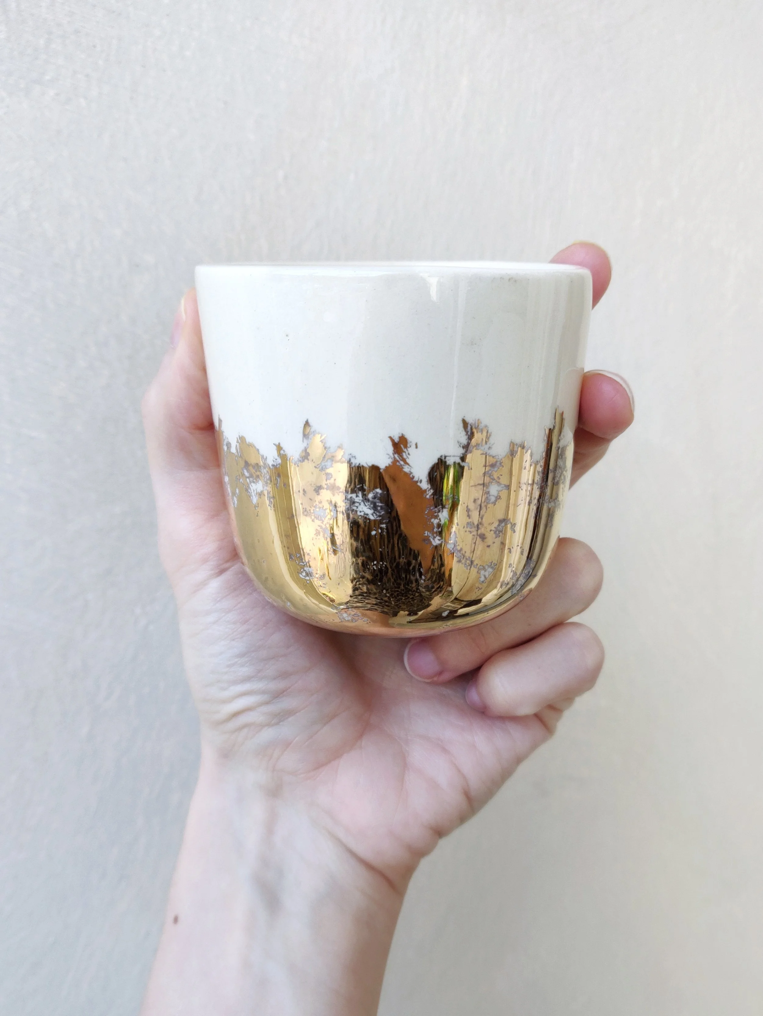 Cup with Golden Gradient #2