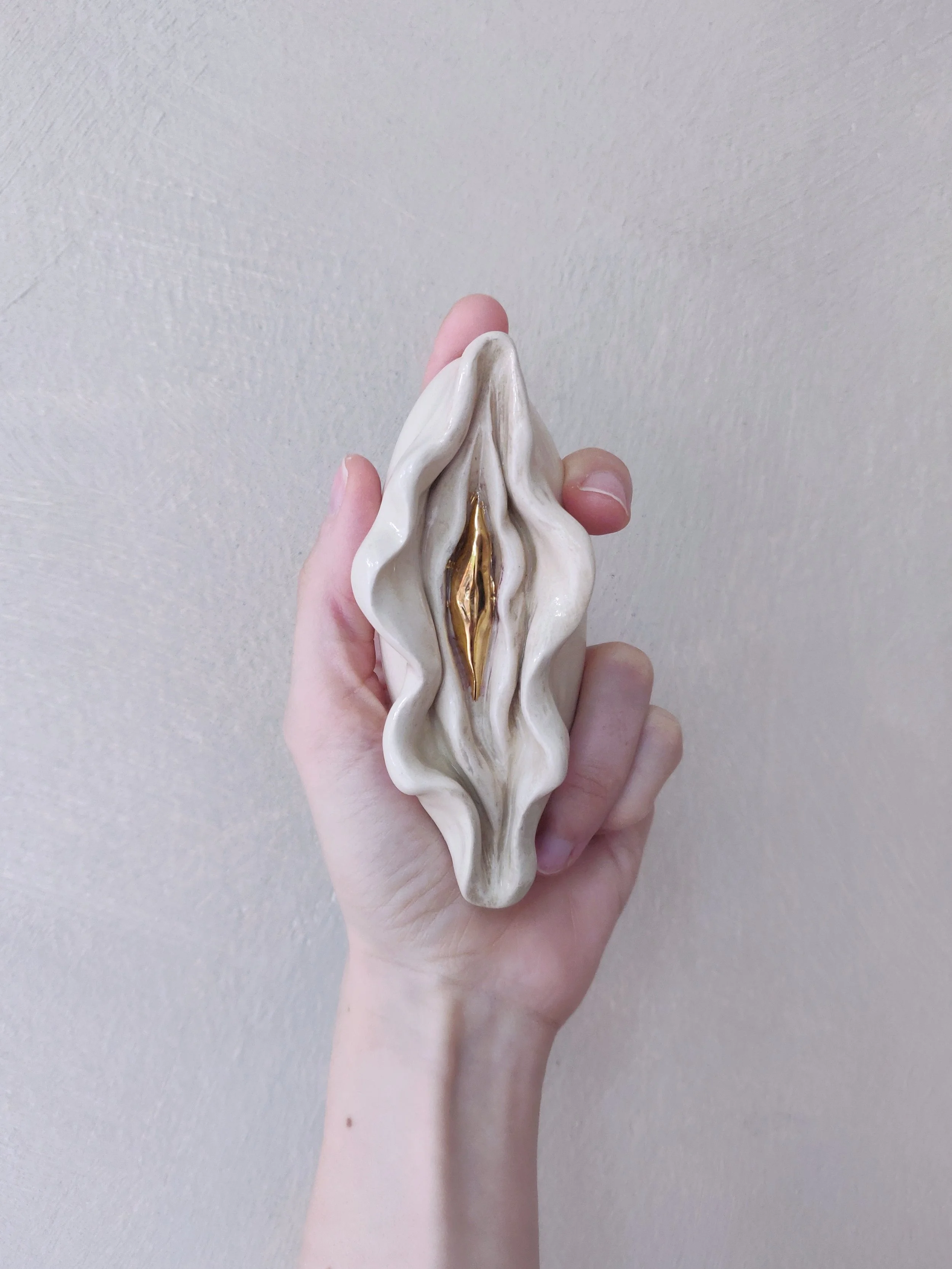 Golden Vul.va #6/100