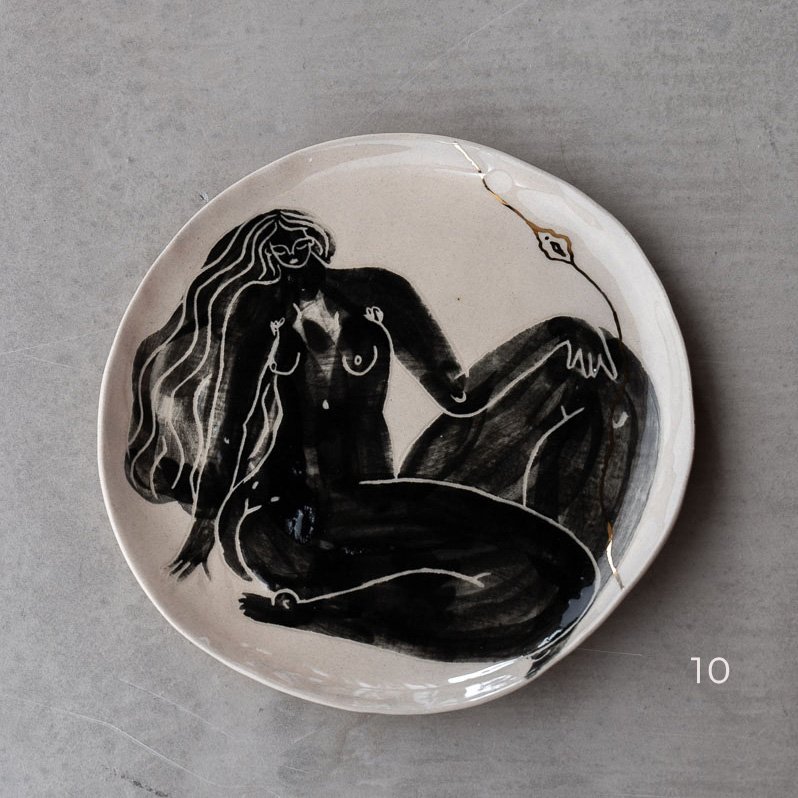 Girl-Plate-2024-10.jpg